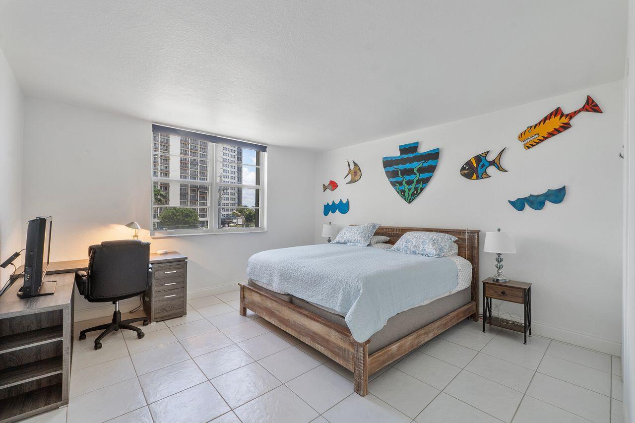2851 S Ocean Boulevard 3a
