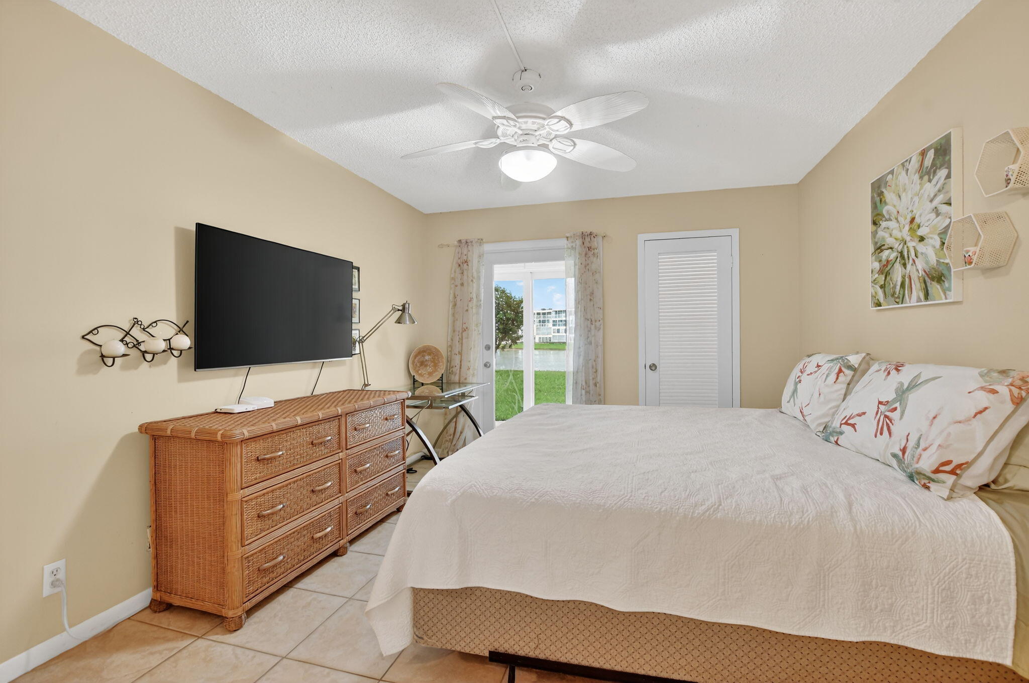 1049 Wolverton C