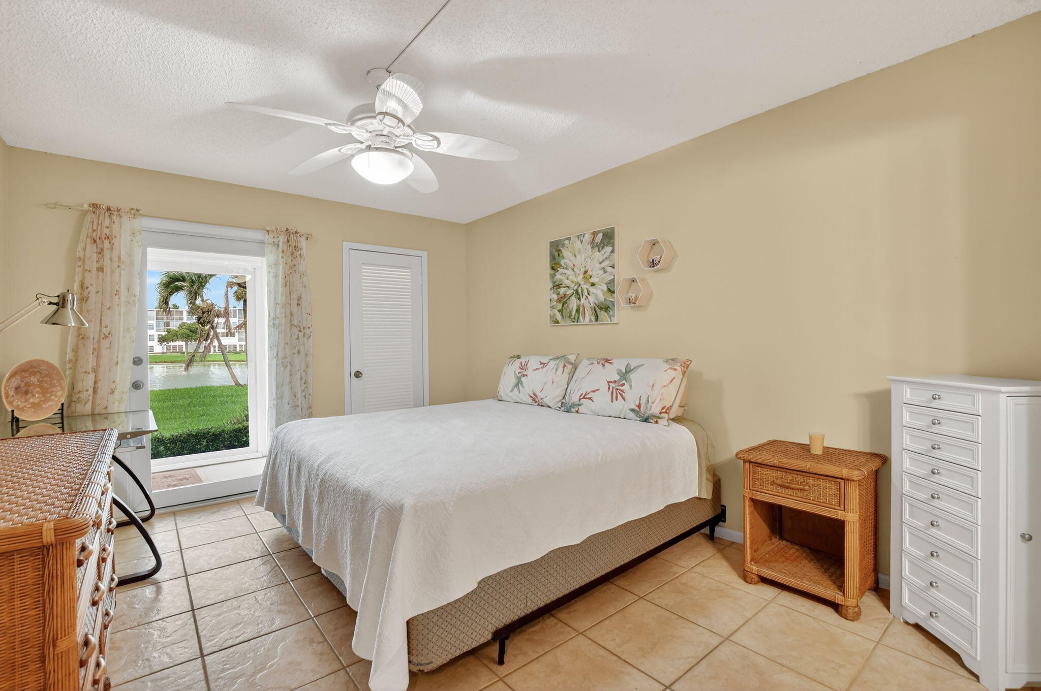 1049 Wolverton C