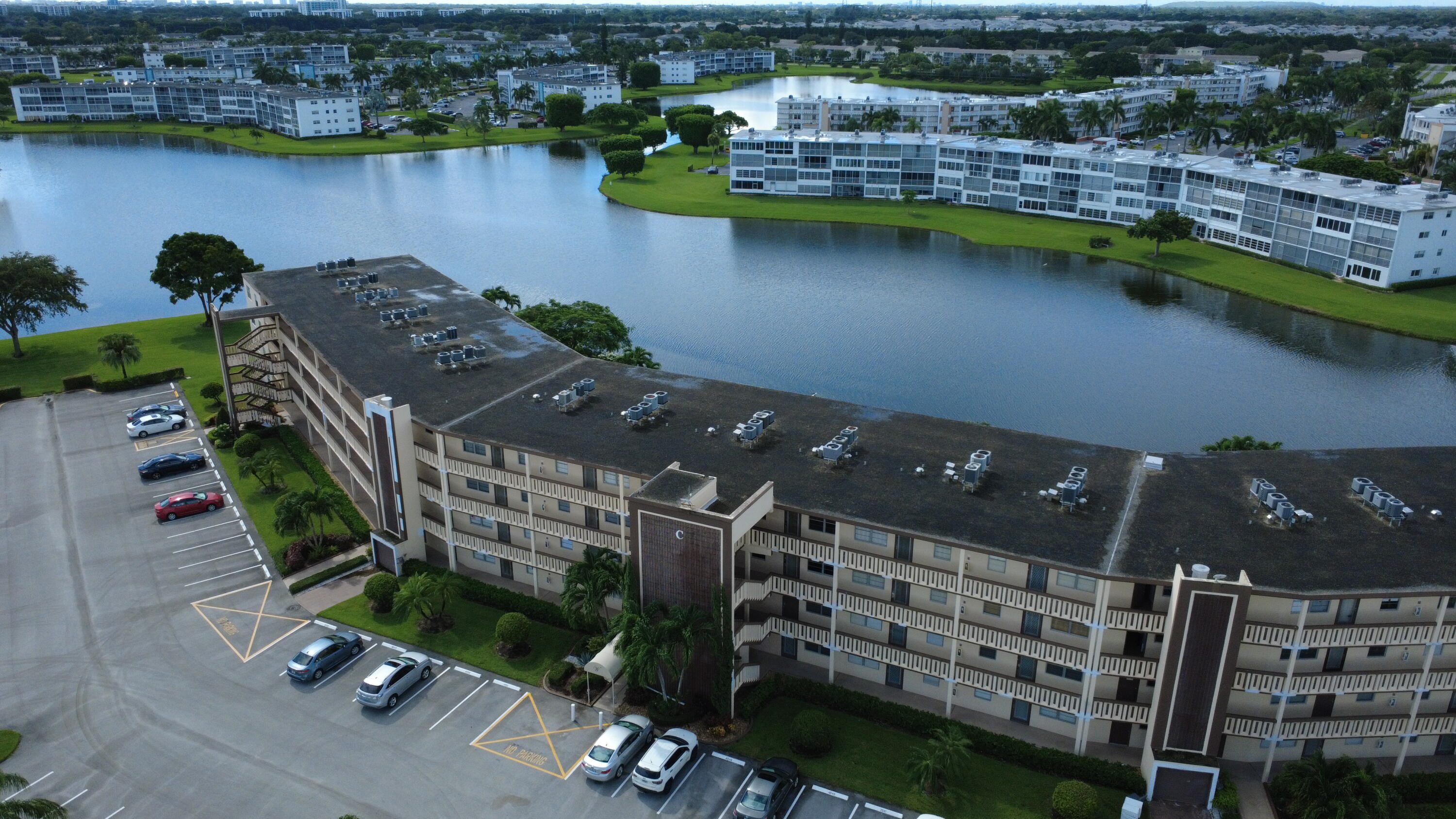 1049 Wolverton C