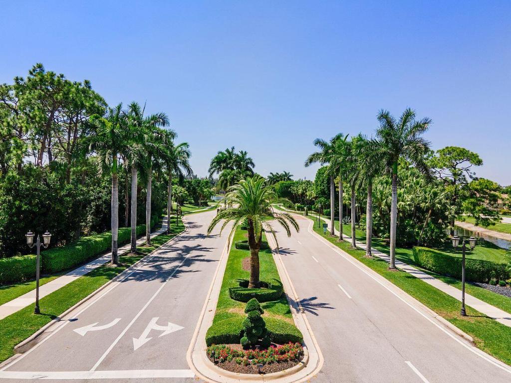 6852 Bitterbush Place