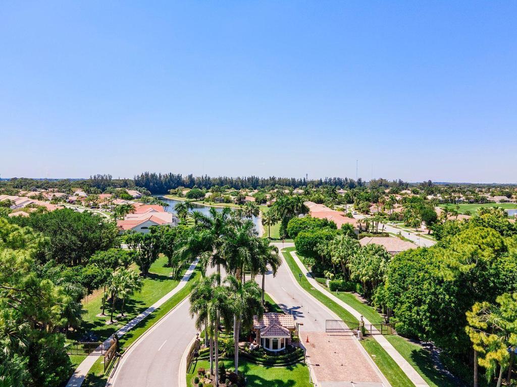 6852 Bitterbush Place