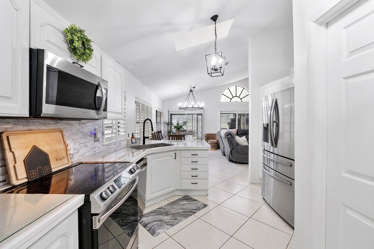 6852 Bitterbush Place