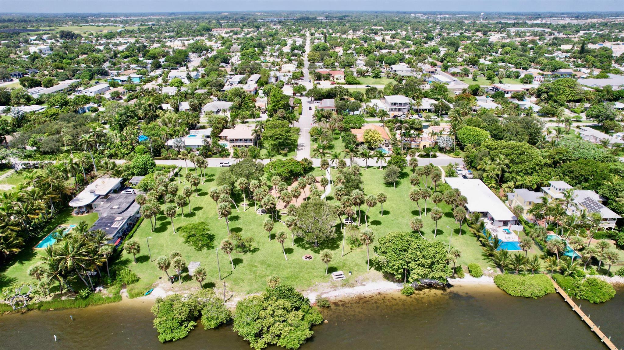 1120 S Federal Highway