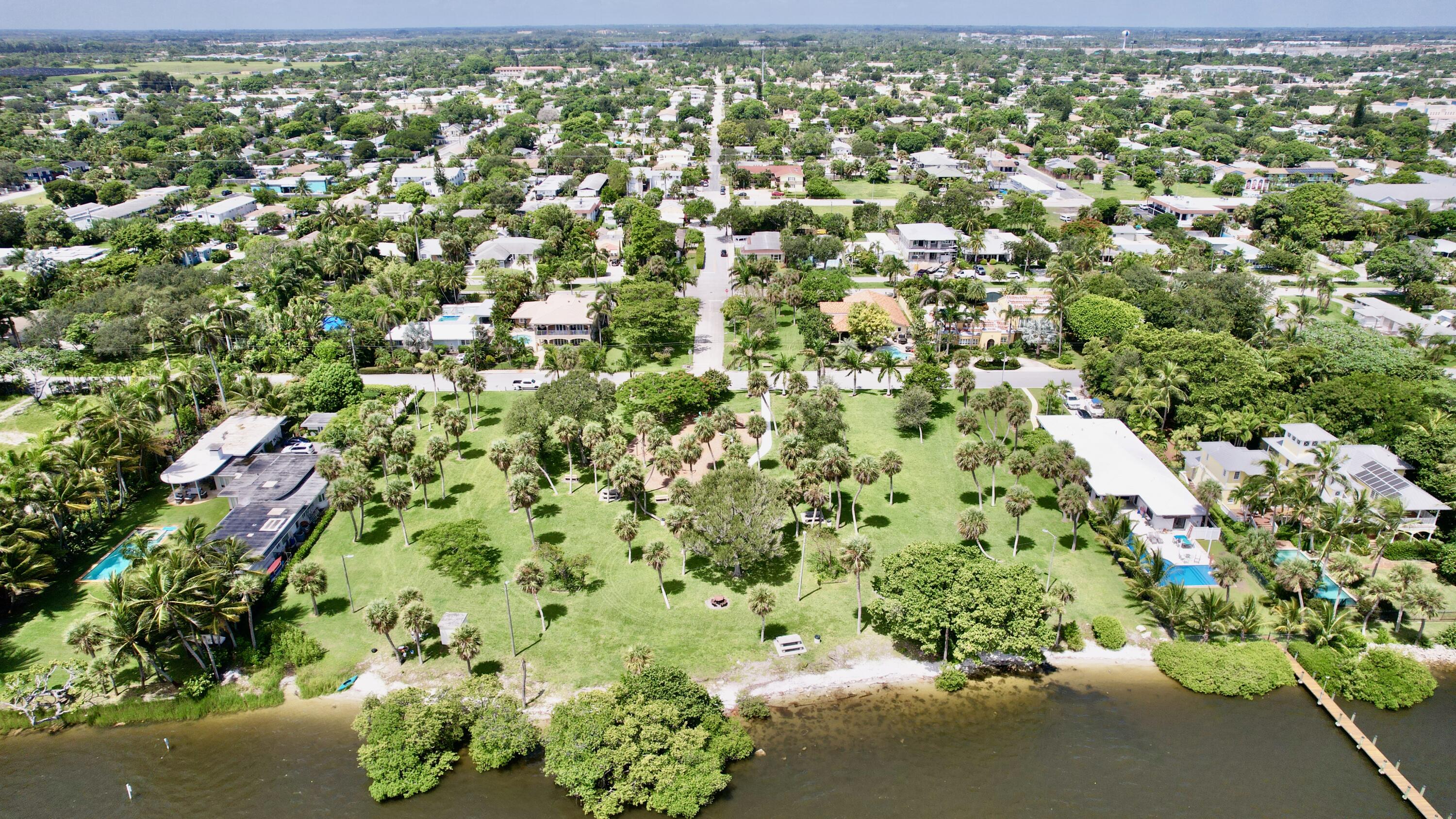 1120 S Federal Highway