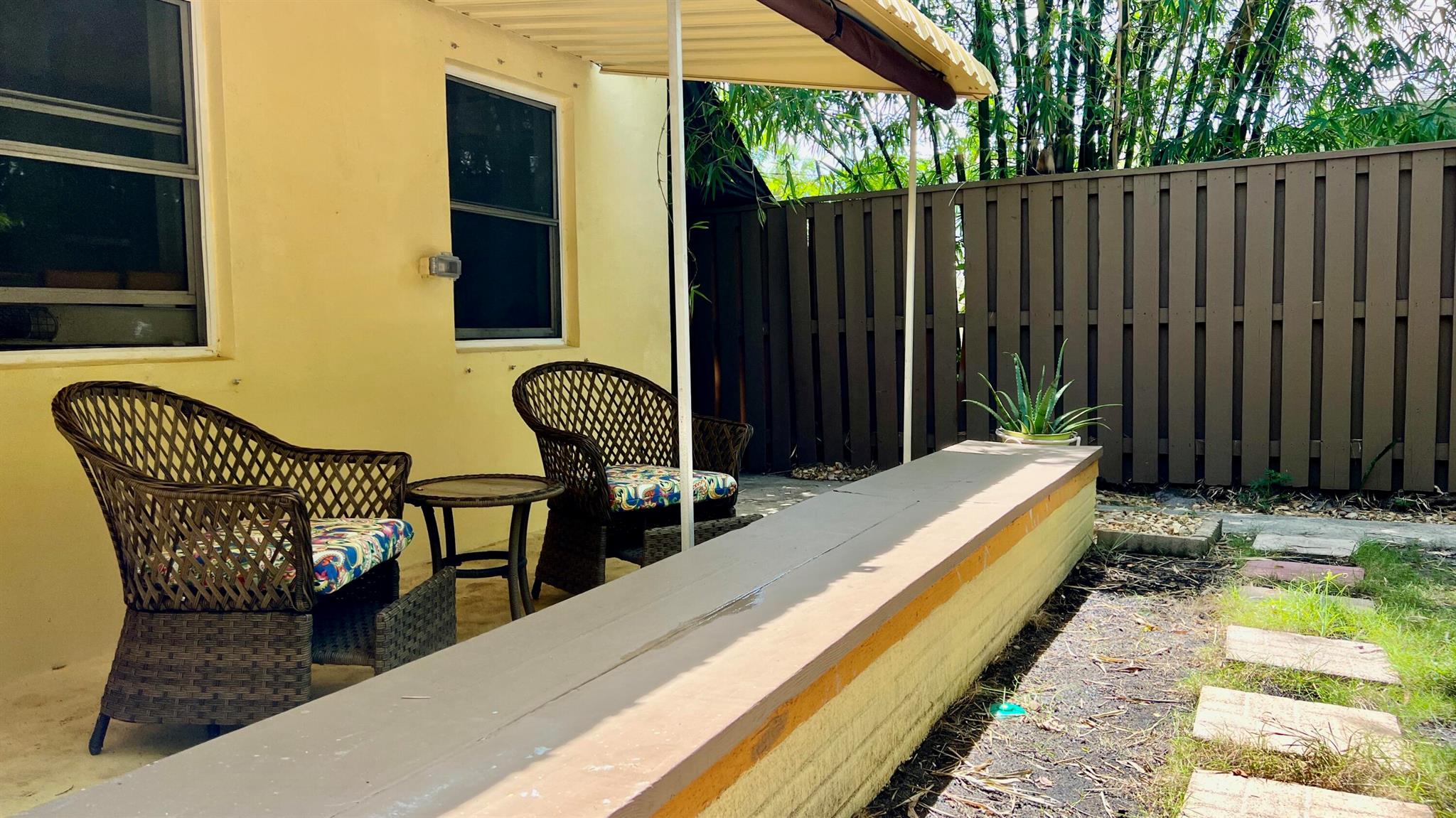 1120 S Federal Highway