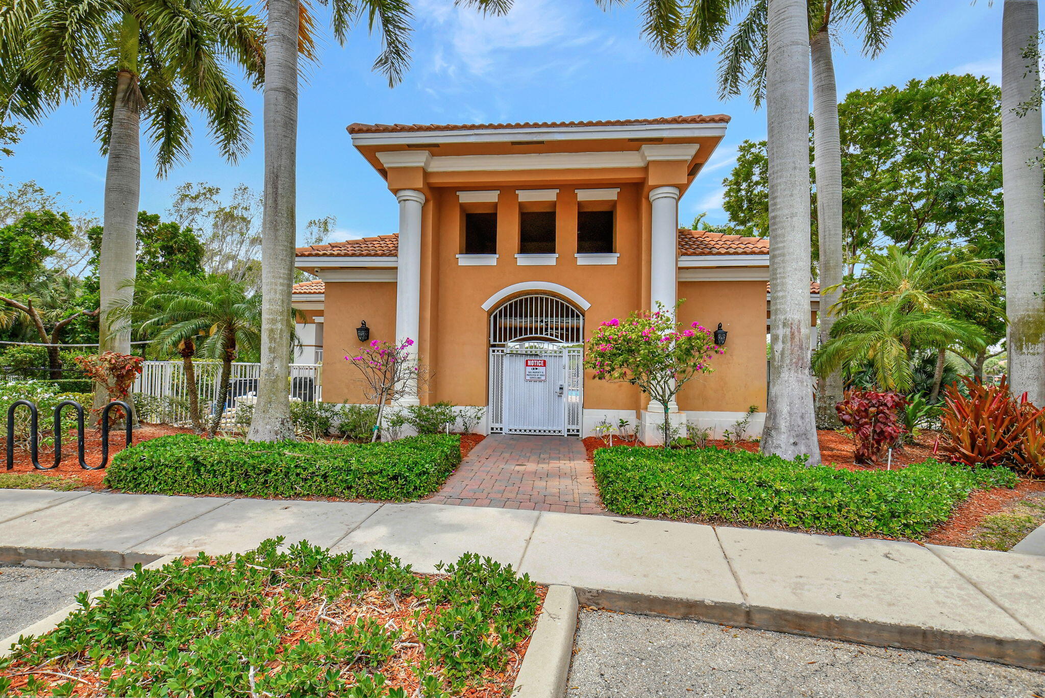 4582 Danson Way