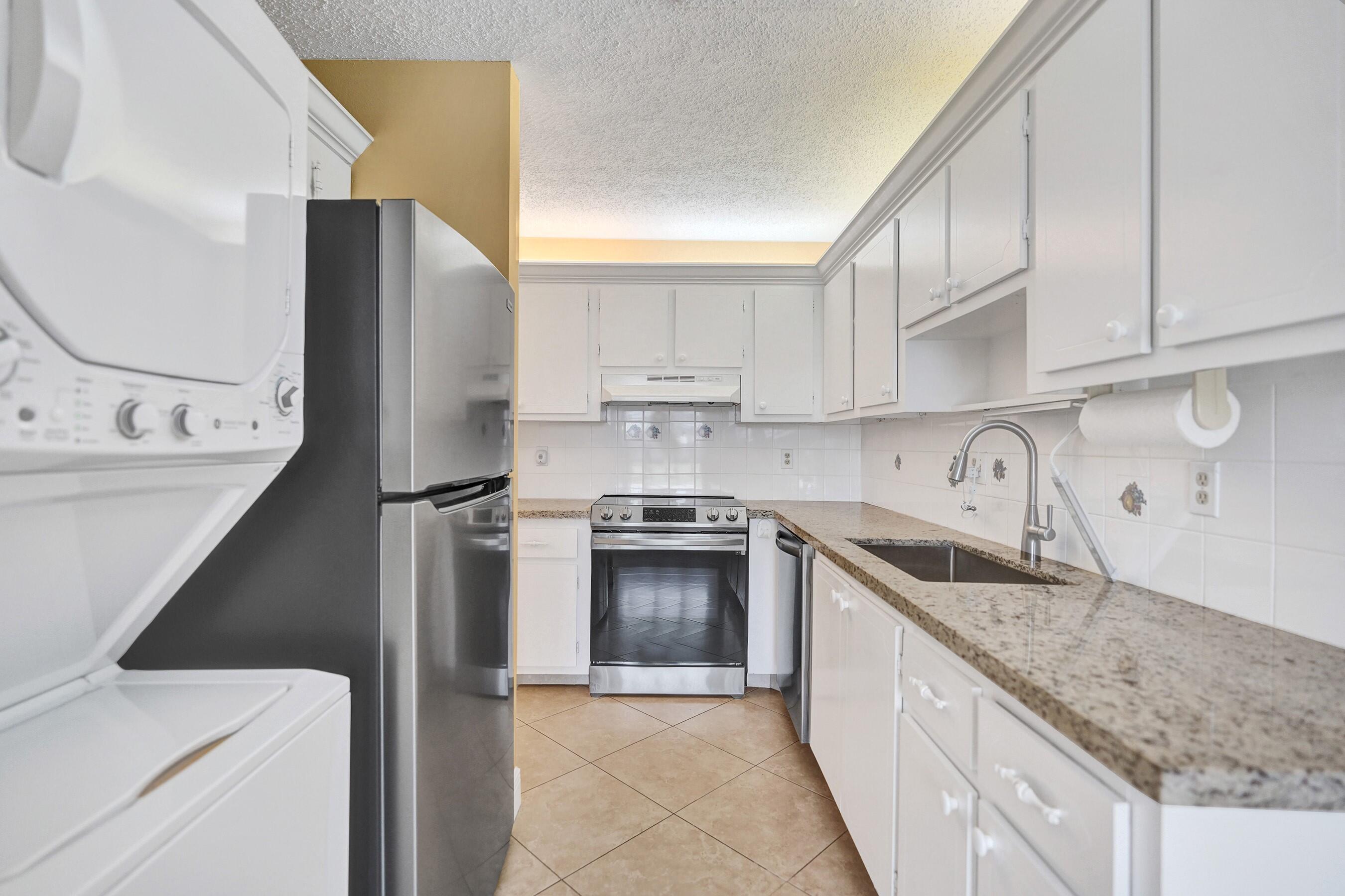 1051 Orange Terrace 101