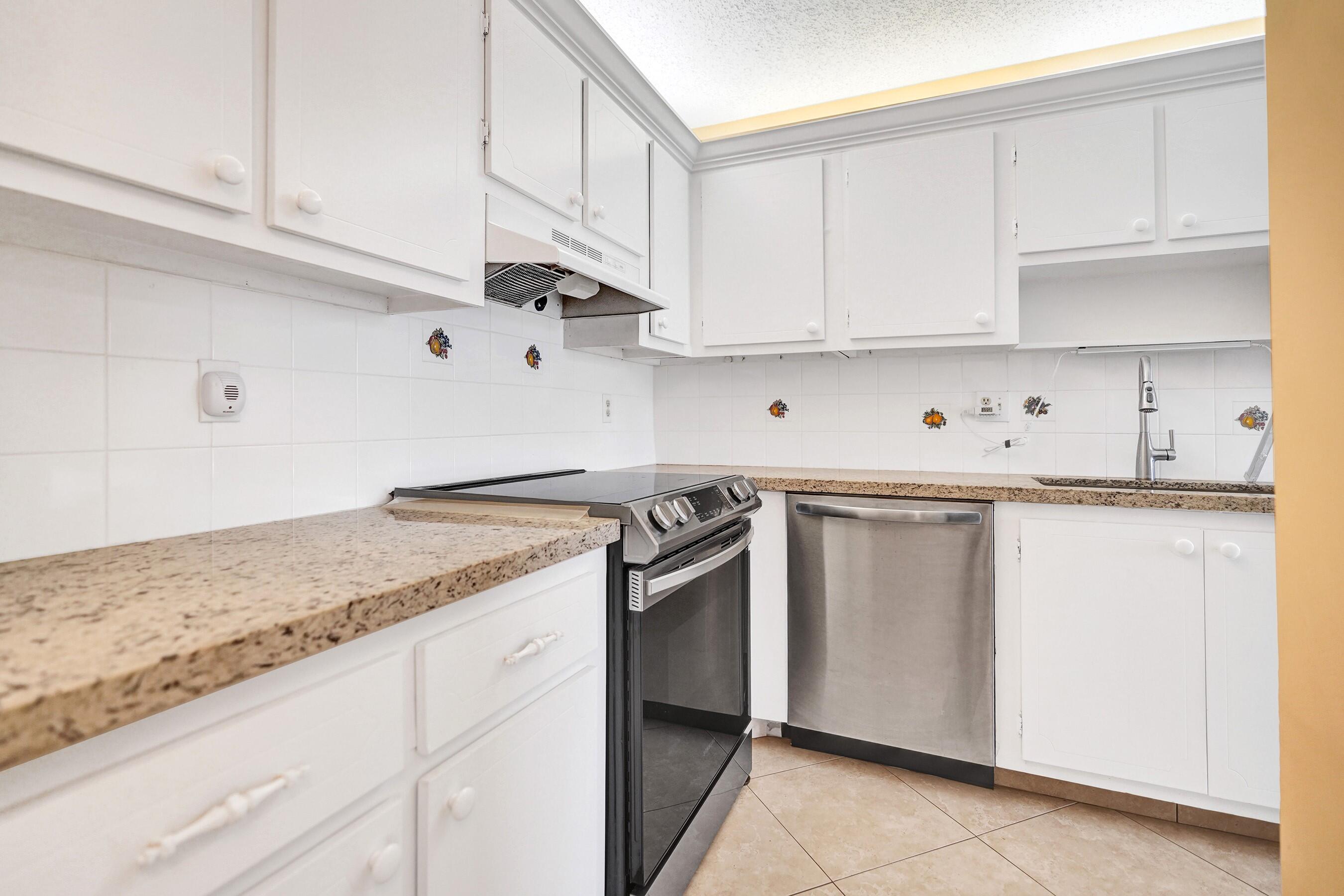1051 Orange Terrace 101