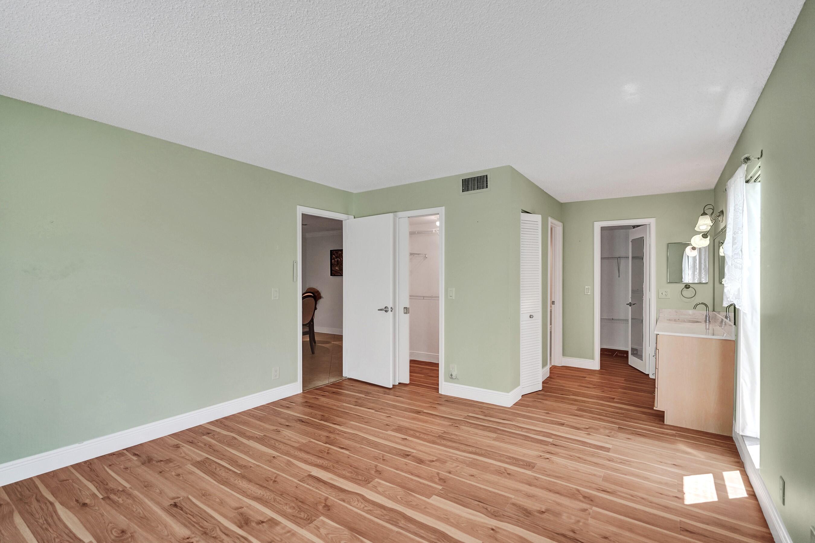 1051 Orange Terrace 101