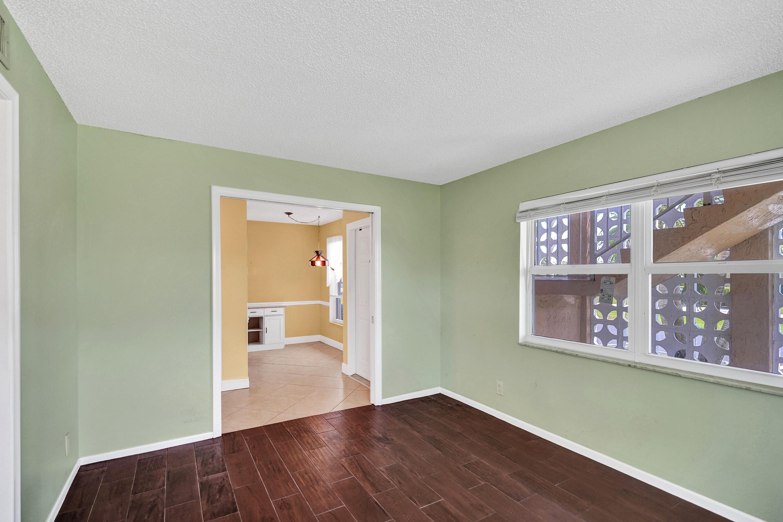 1051 Orange Terrace 101
