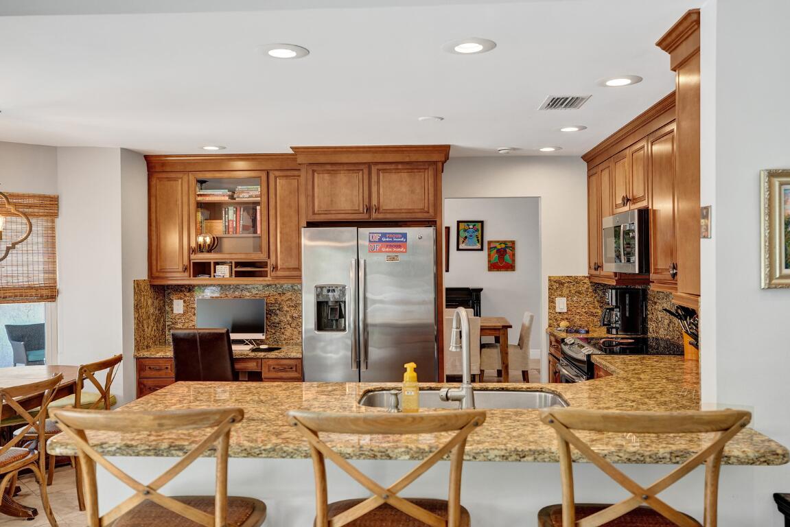 2850 NW 27th Avenue