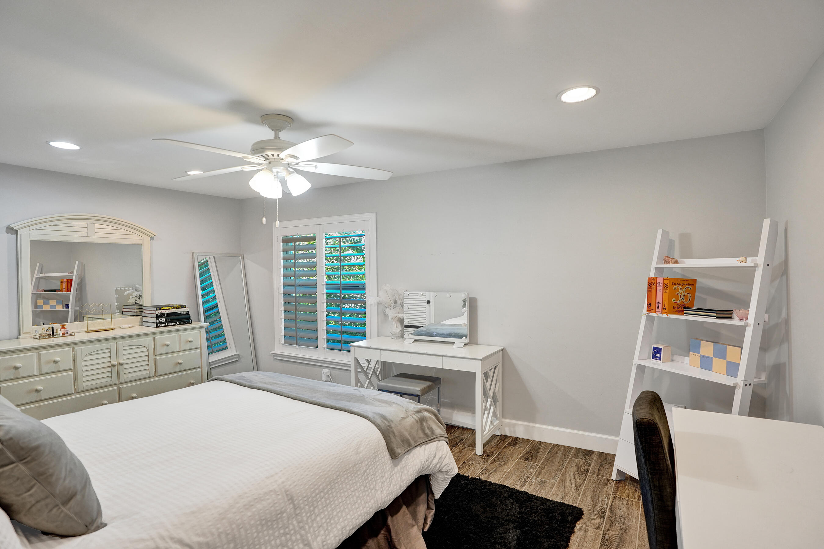 2850 NW 27th Avenue