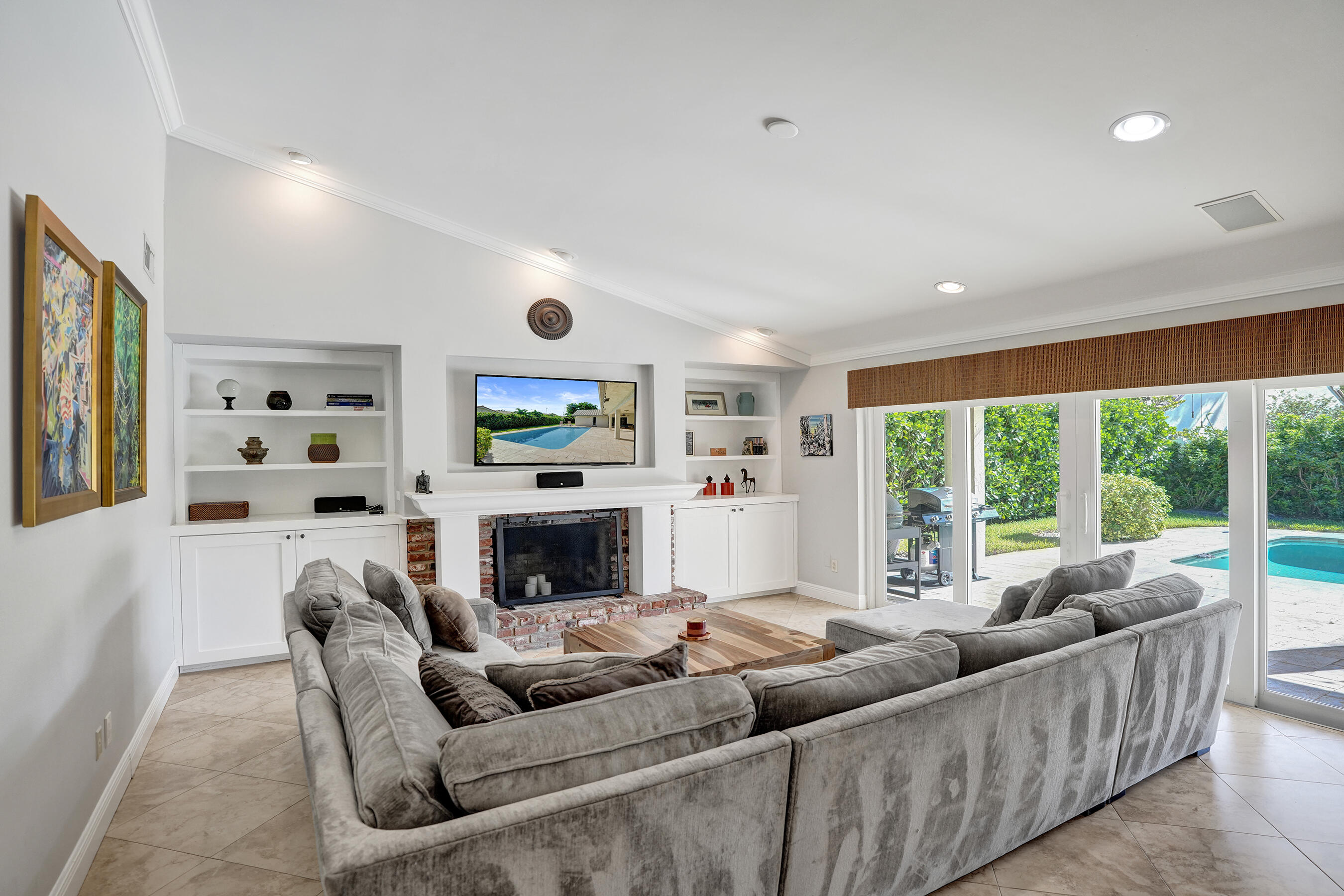 2850 NW 27th Avenue