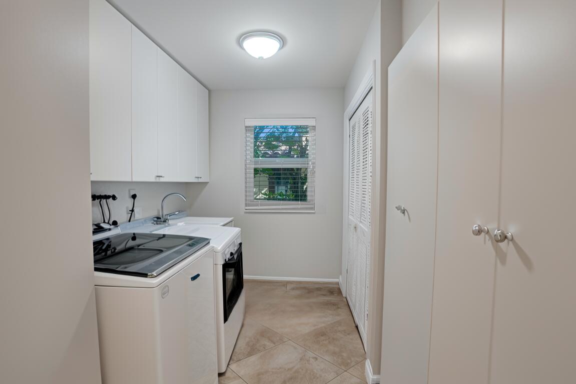 2850 NW 27th Avenue