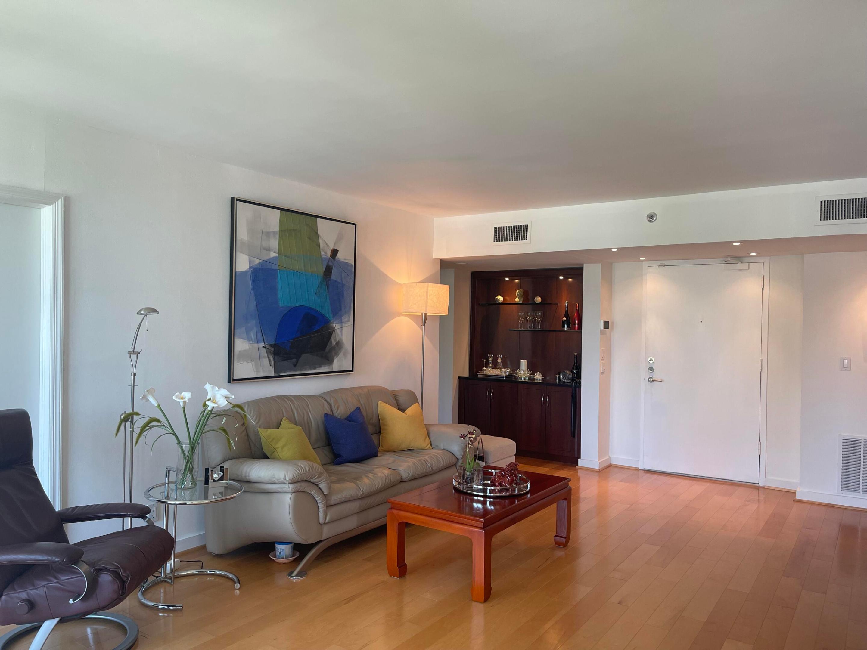140 SE 5th Avenue 439