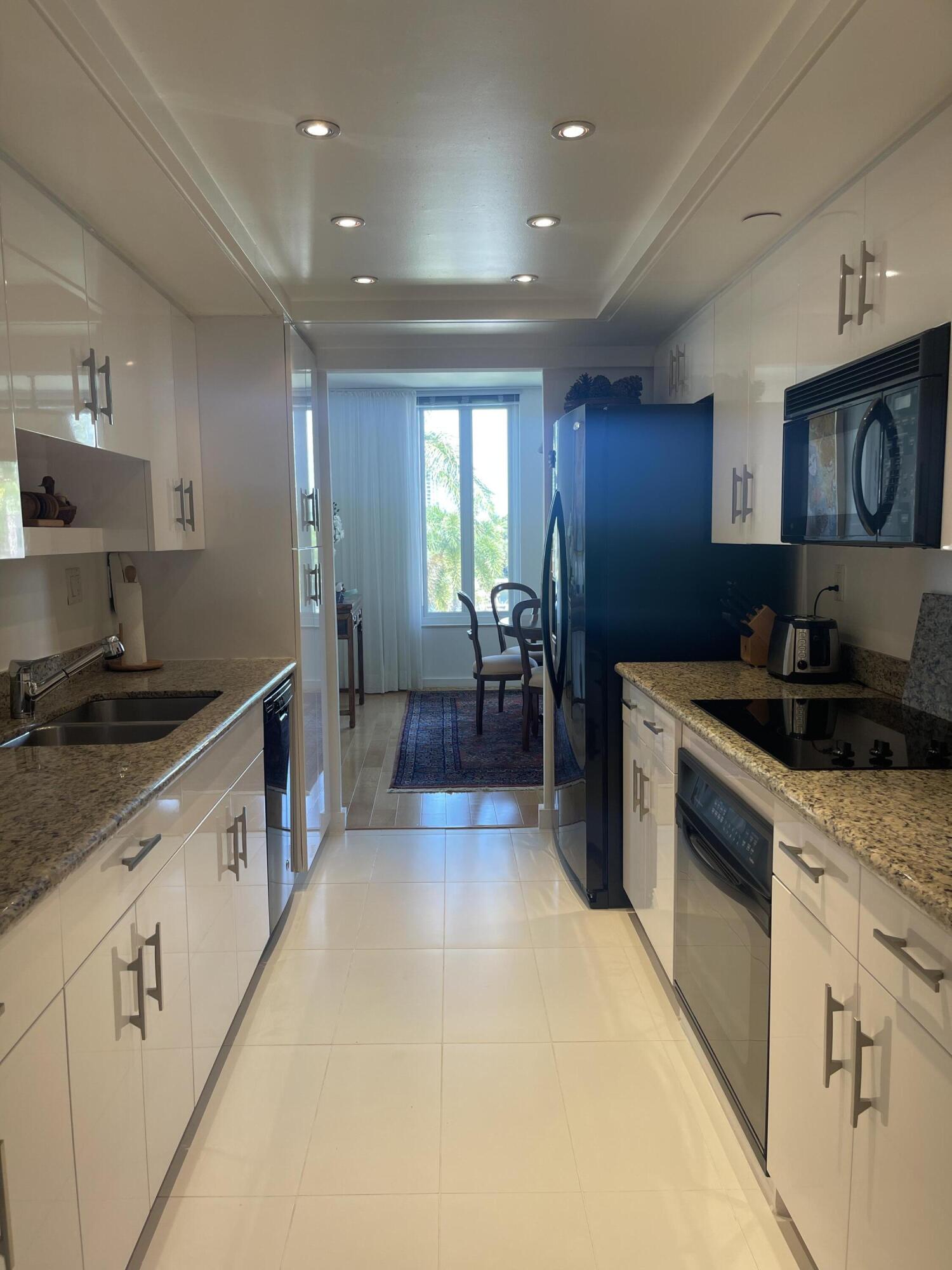 140 SE 5th Avenue 439