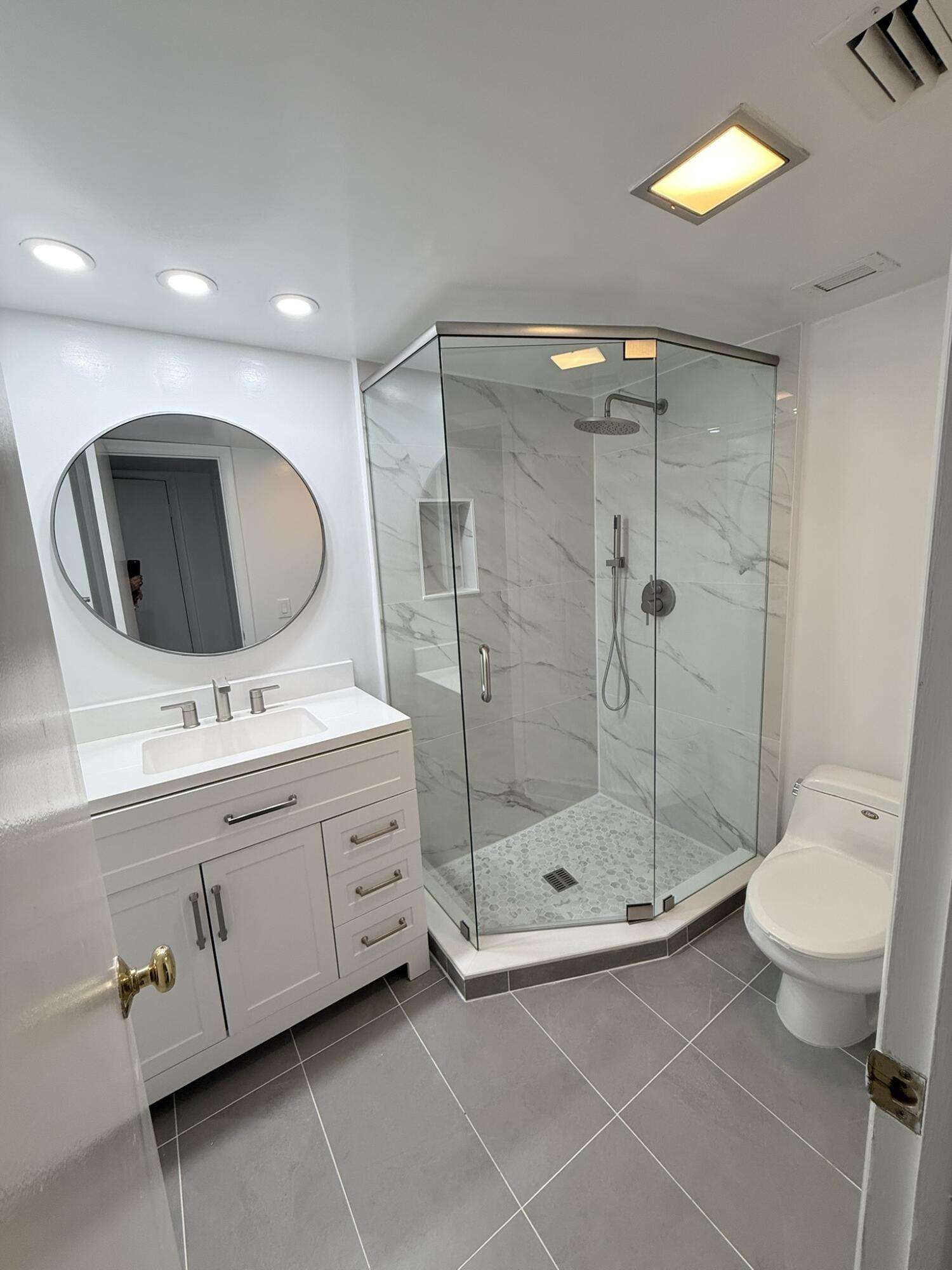 2871 N Ocean Boulevard C 207