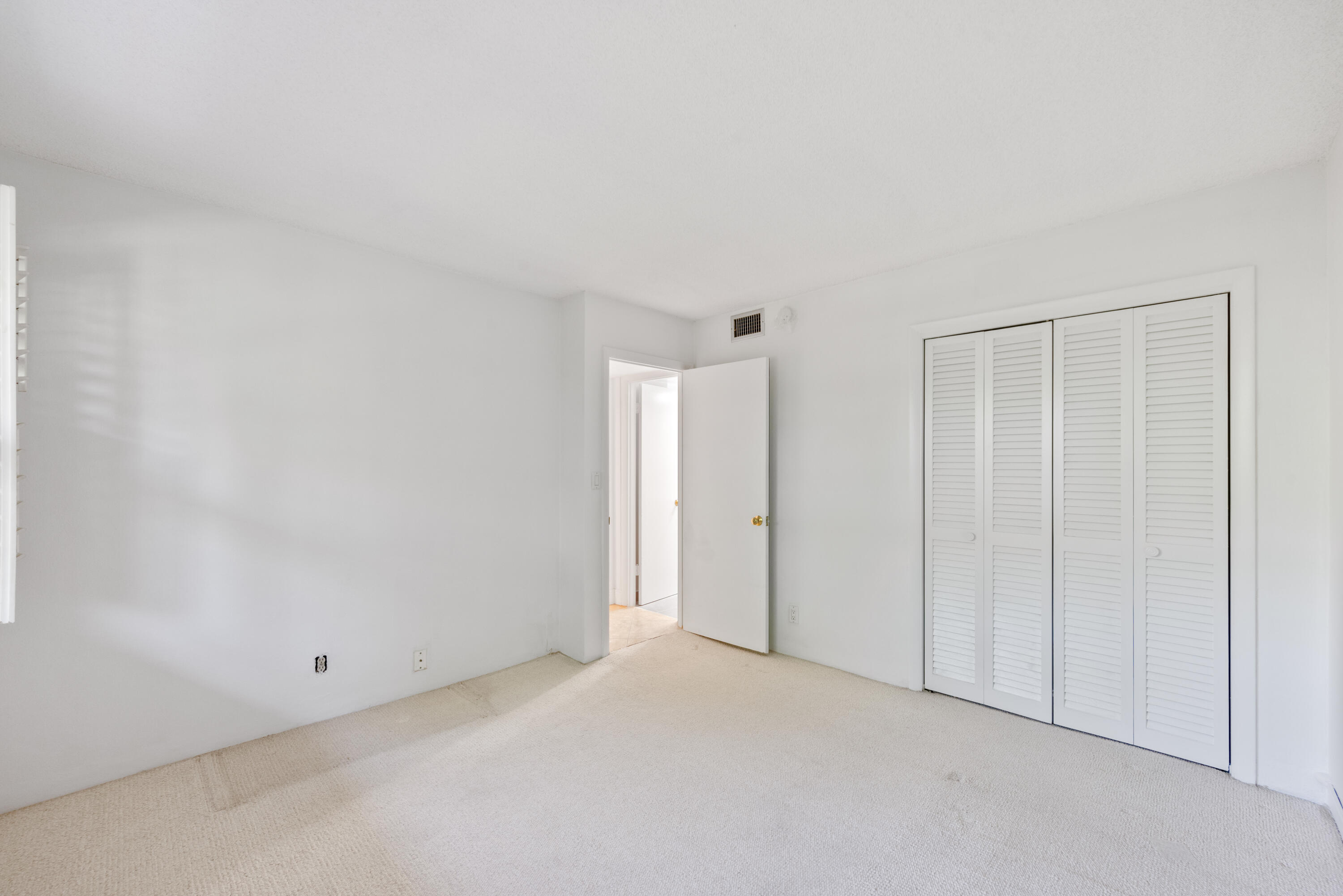 2871 N Ocean Boulevard C 207