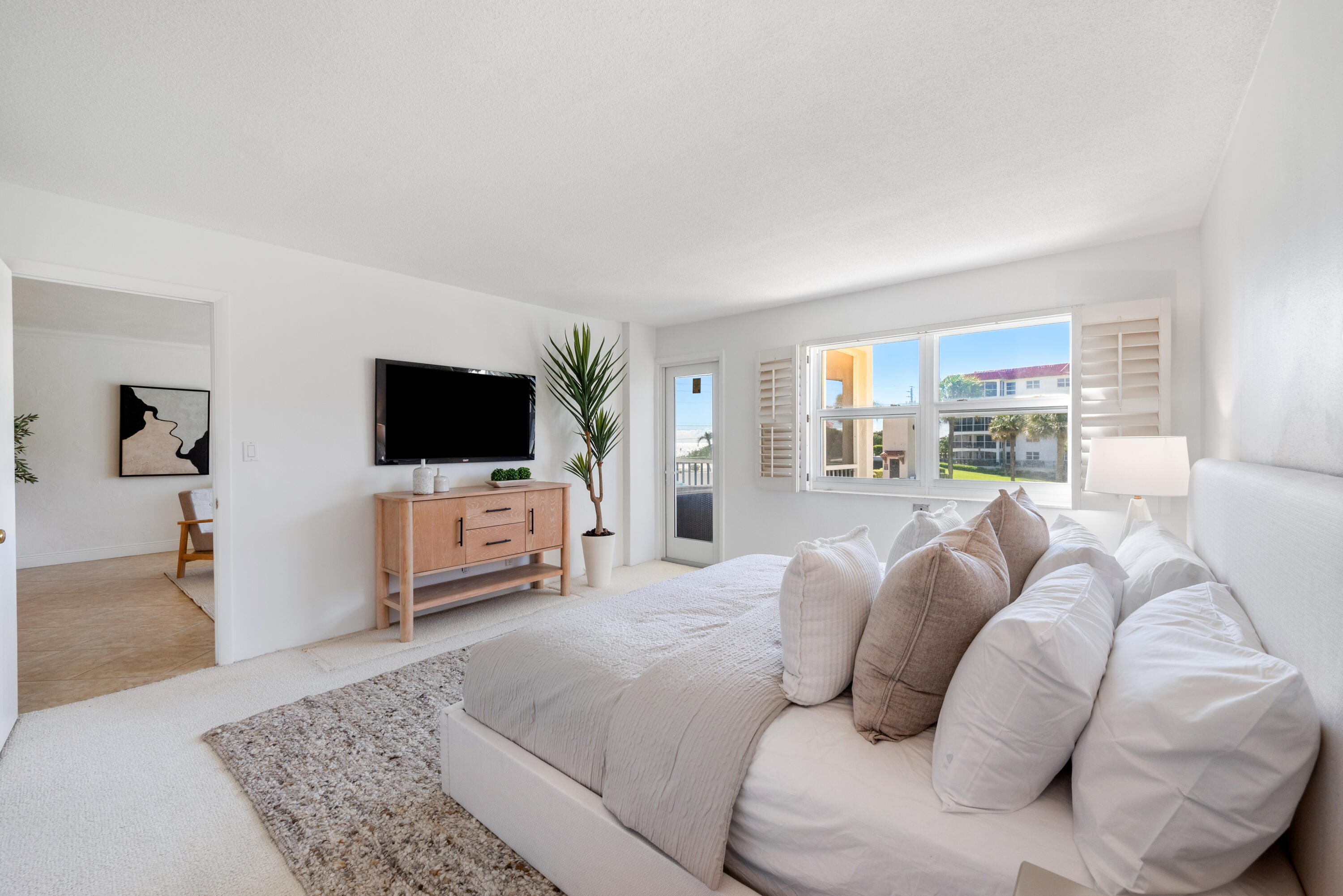 2871 N Ocean Boulevard C 207