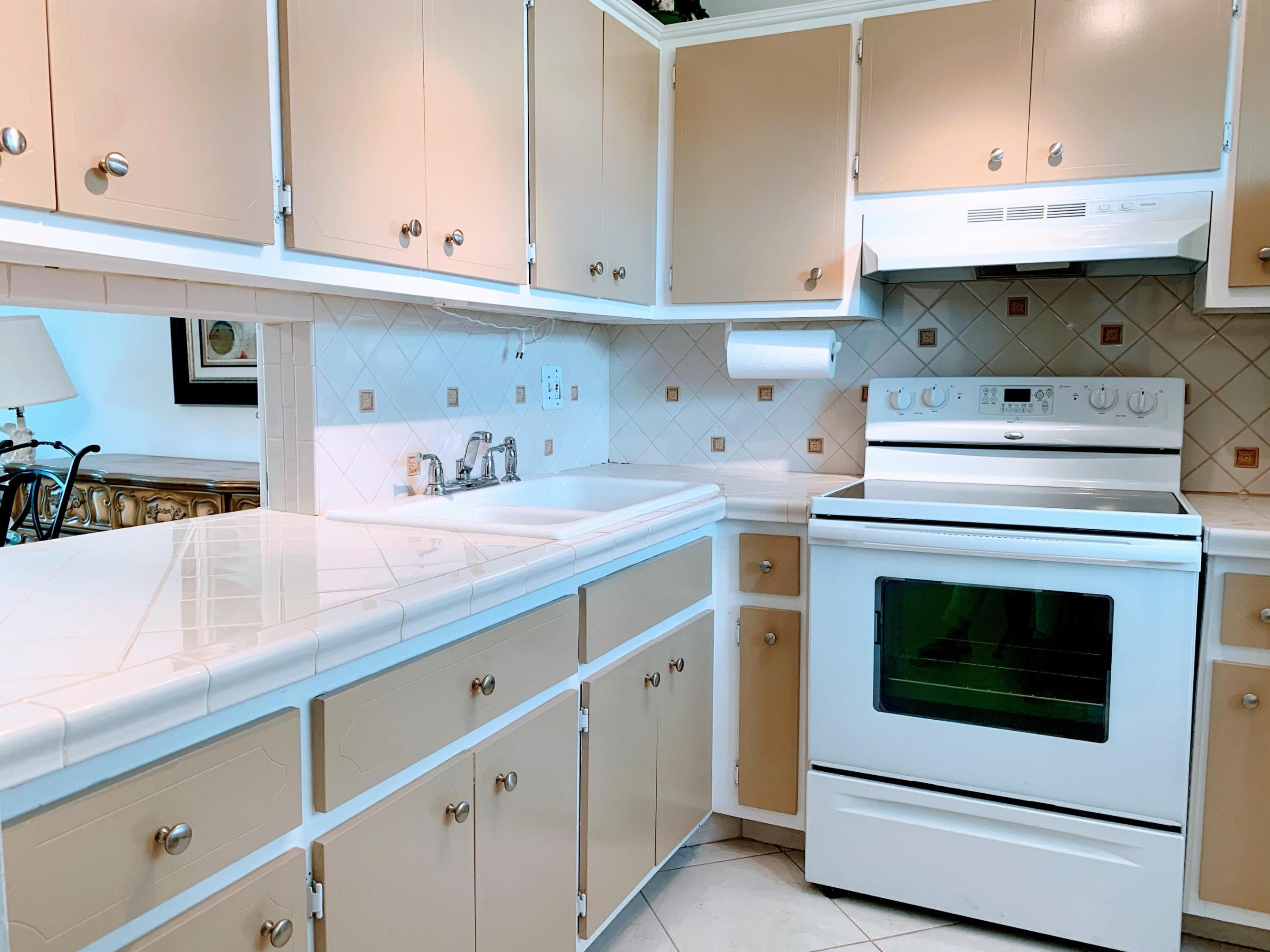 2800 NW 47th Terrace 304b