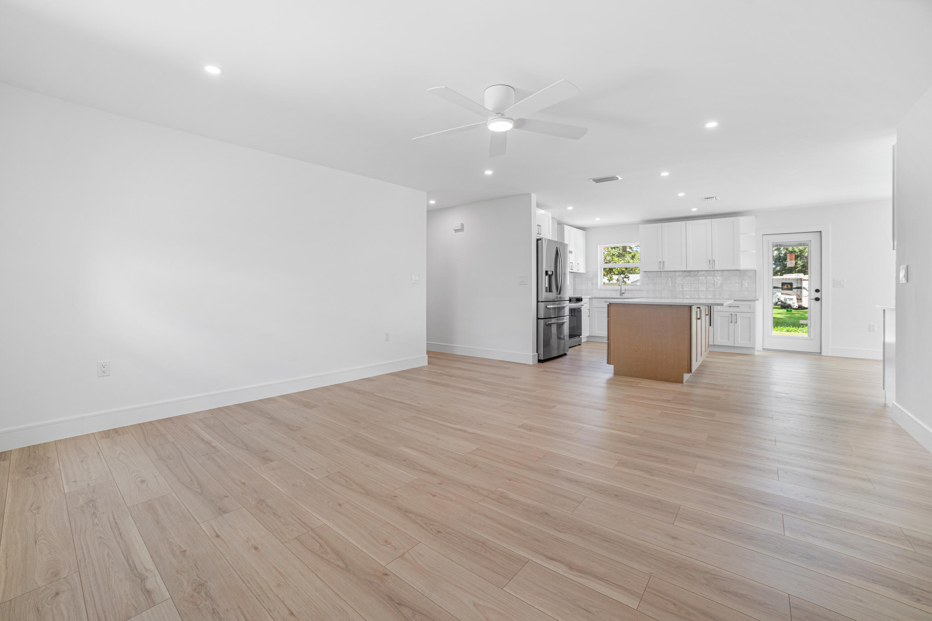 1301 SE 8th Avenue
