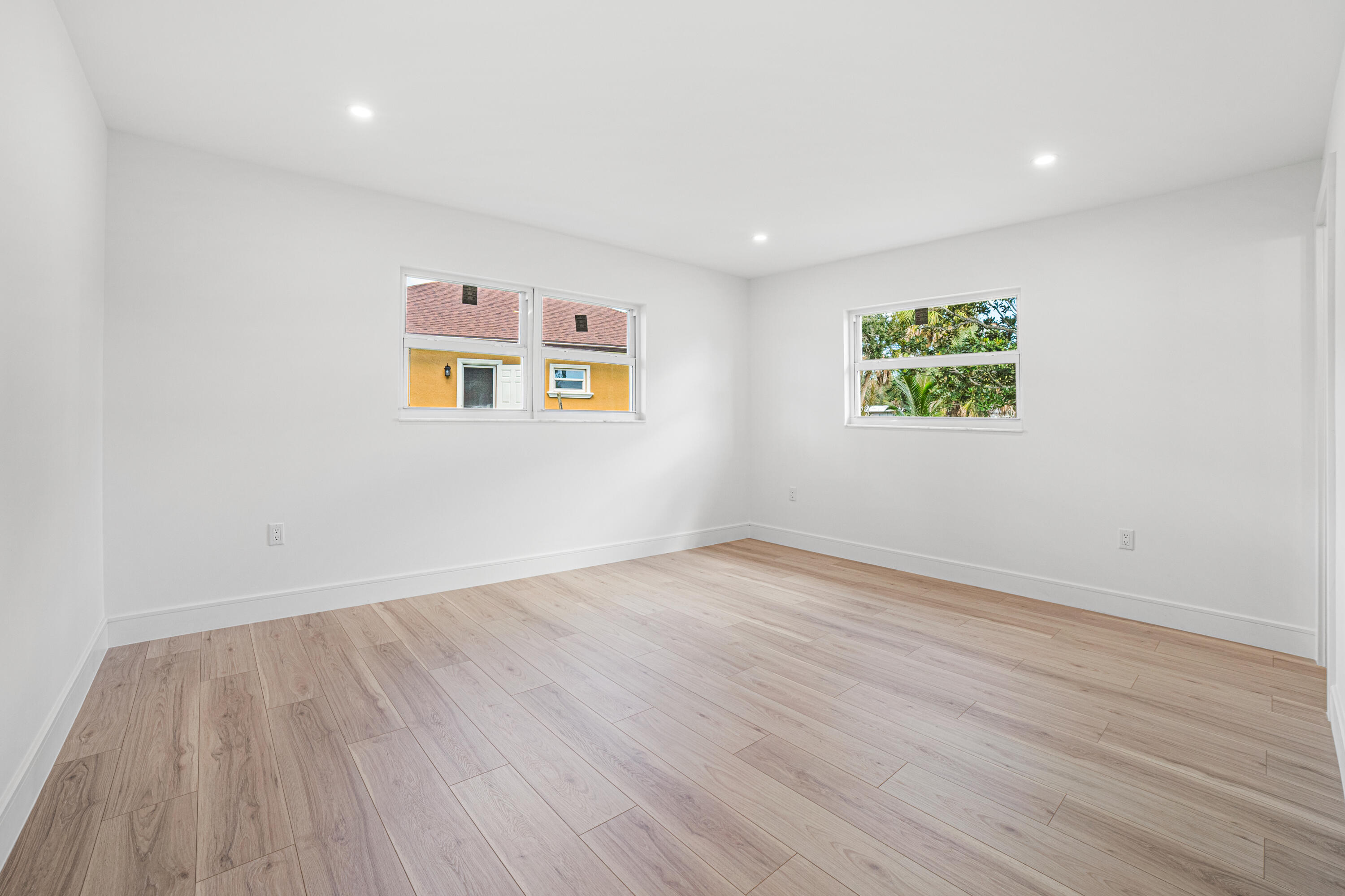1301 SE 8th Avenue