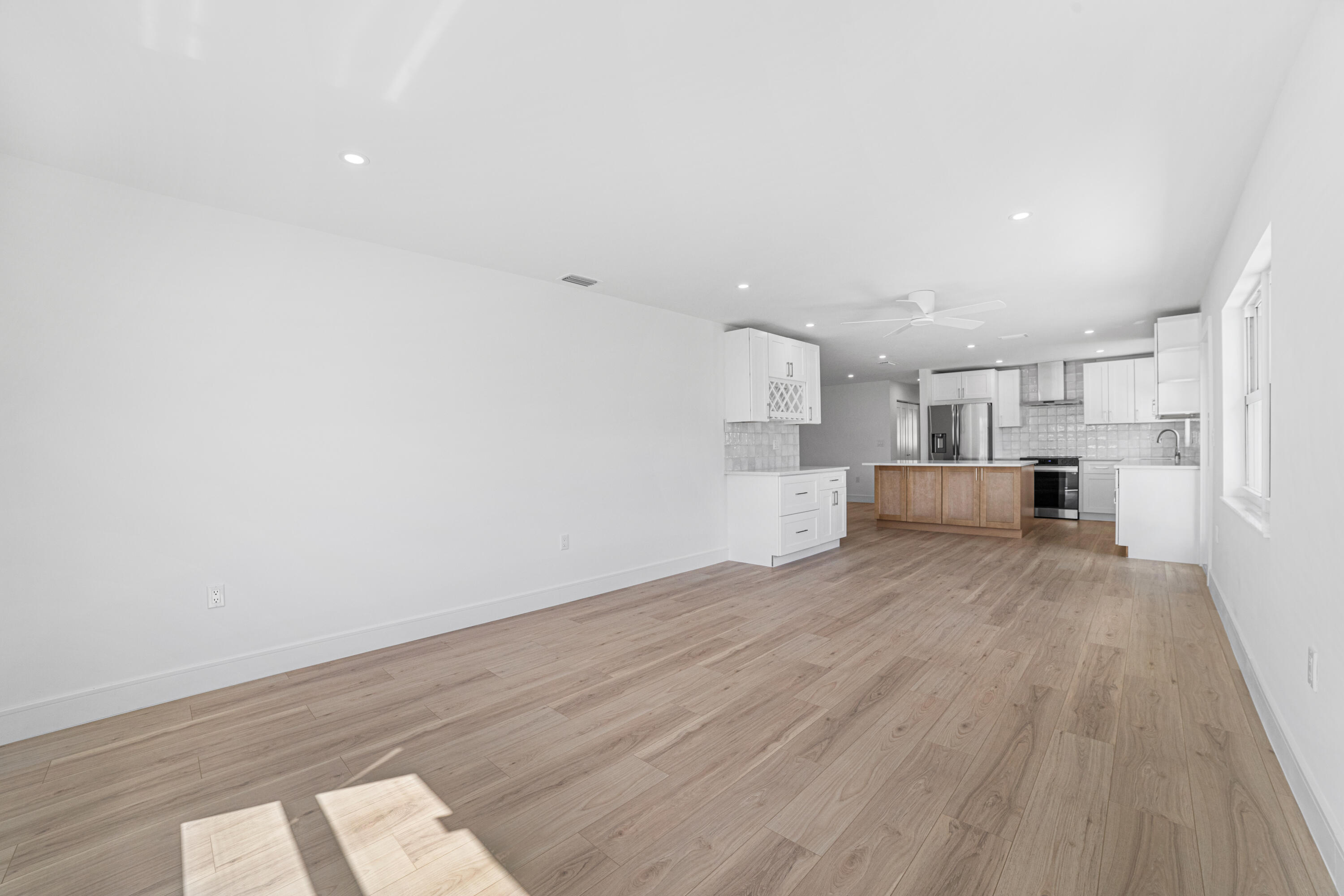 1301 SE 8th Avenue