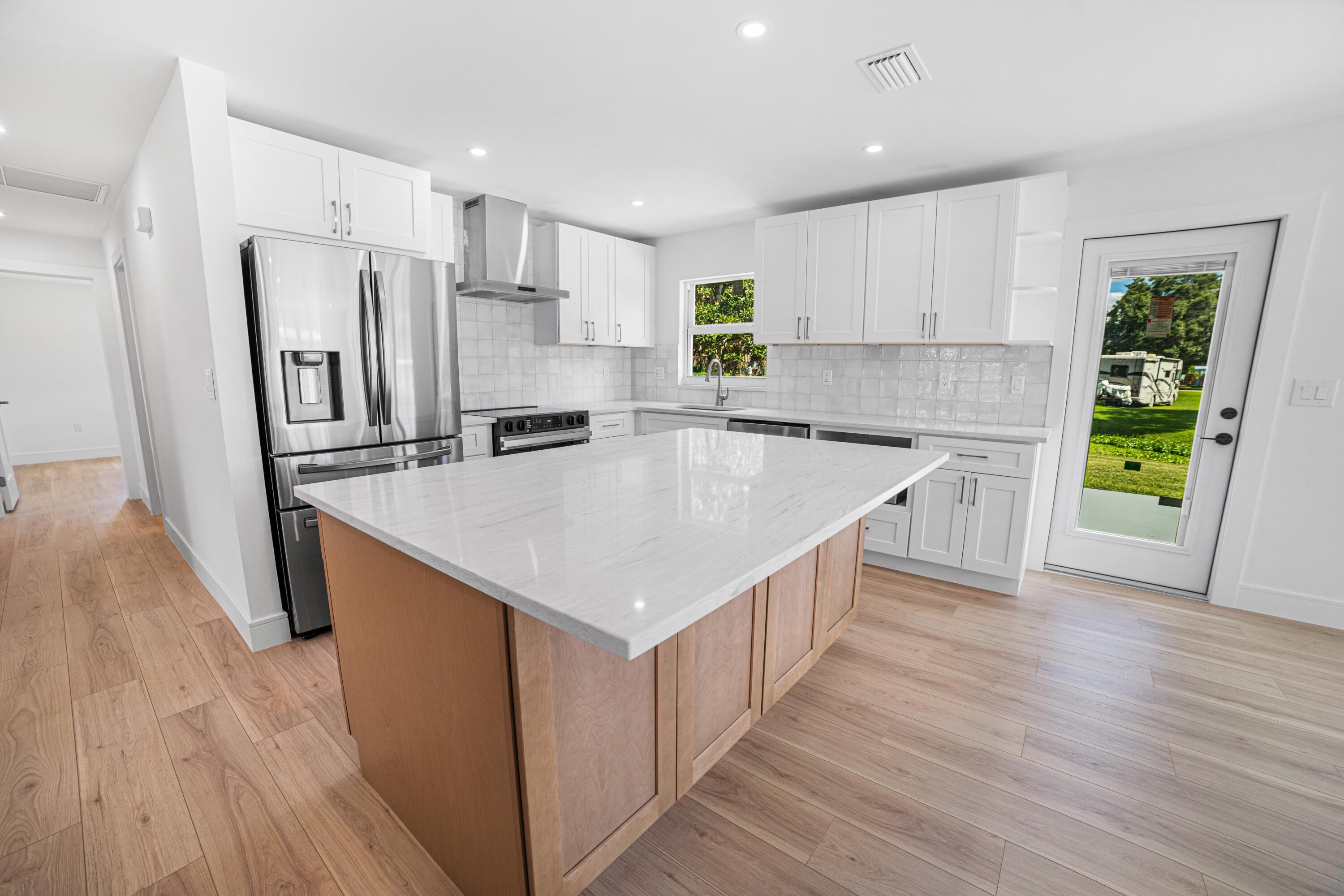 1301 SE 8th Avenue