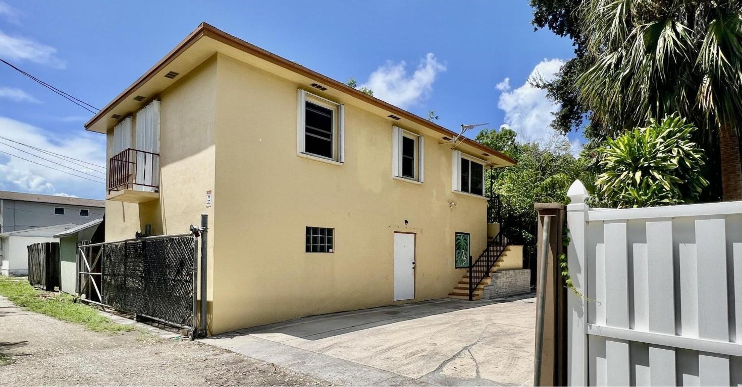 1120 S Federal Highway