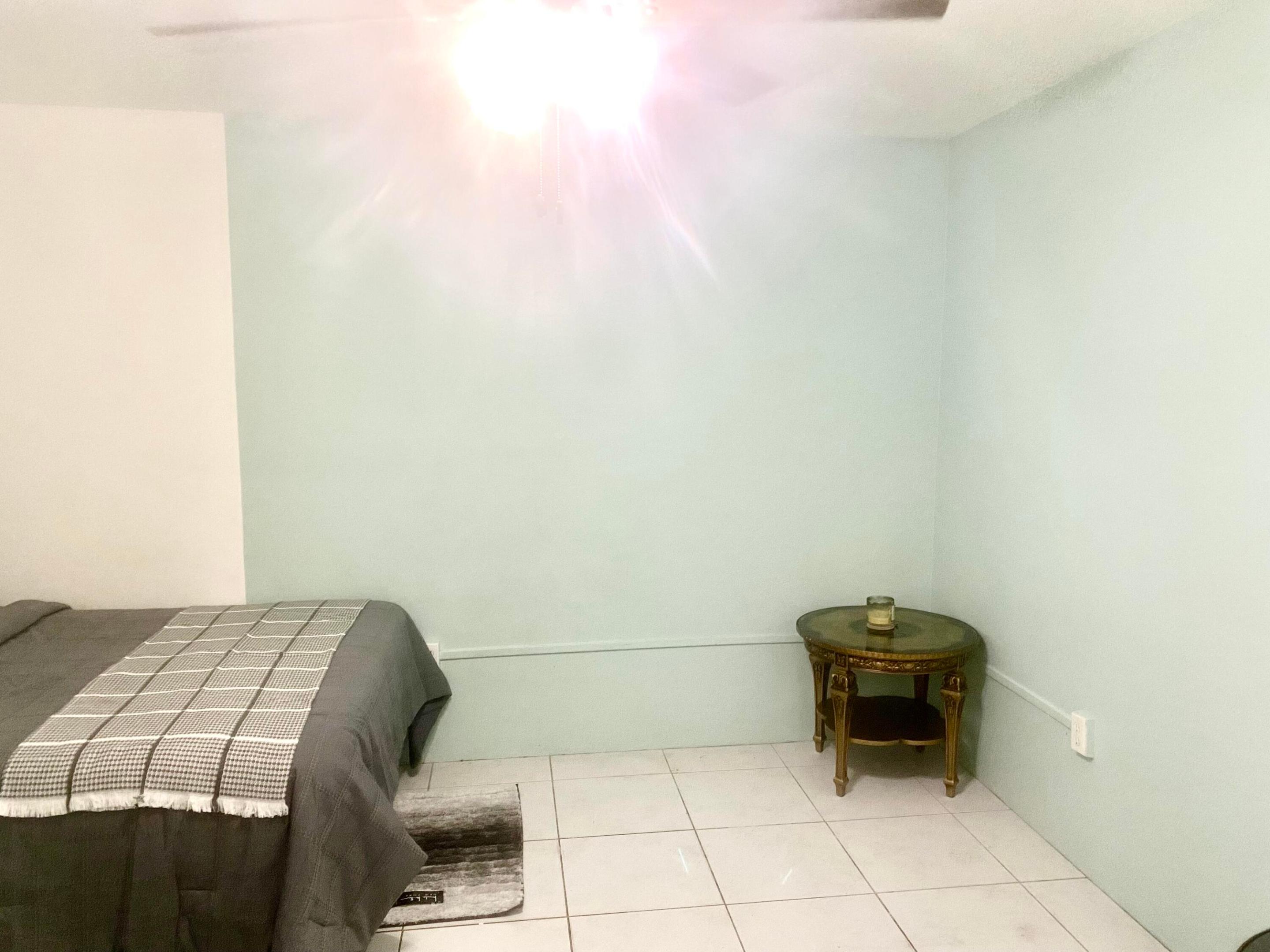 1120 S Federal Highway