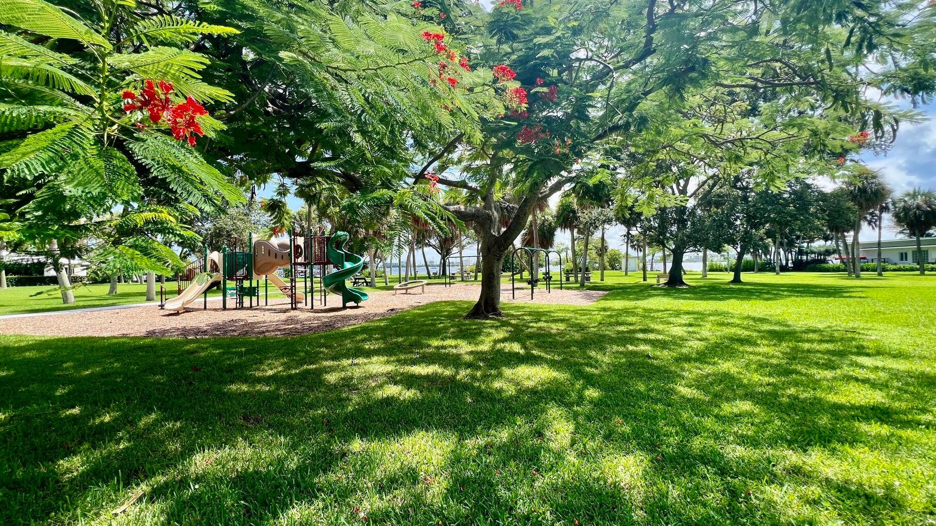 1120 S Federal Highway