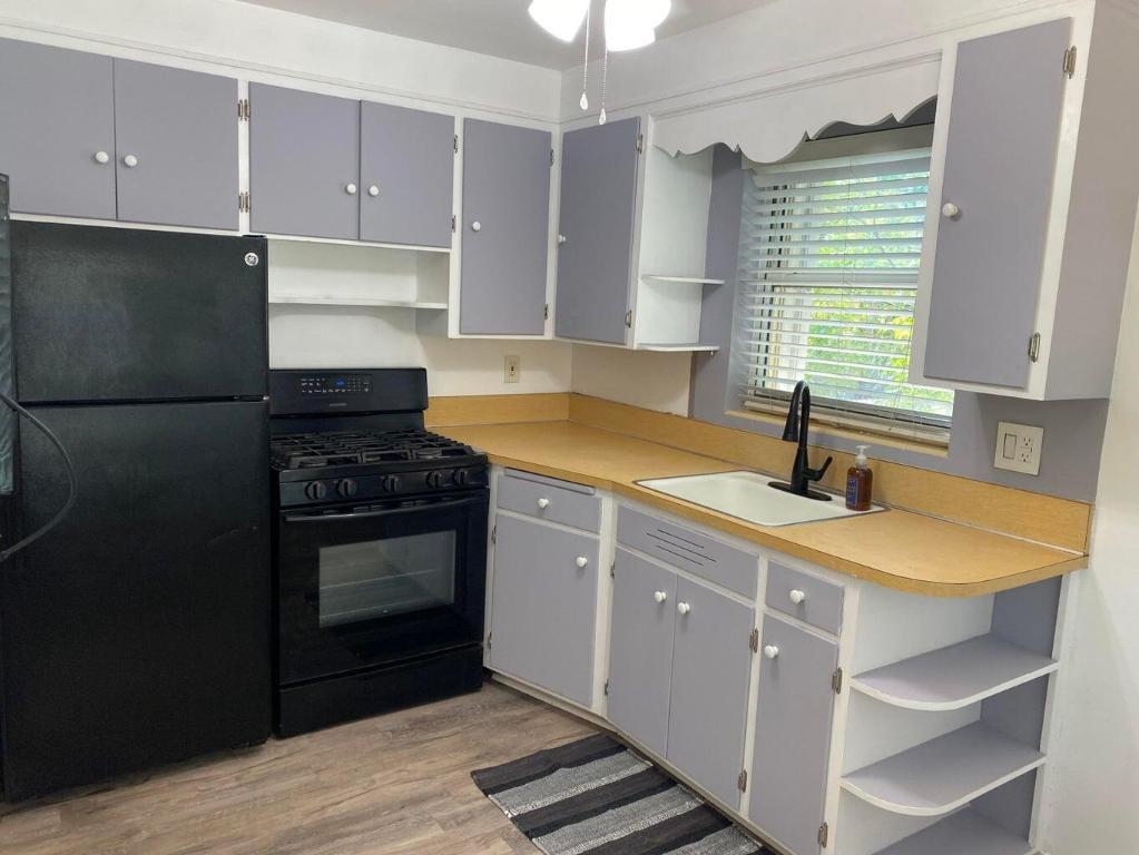 1120 S Federal Highway