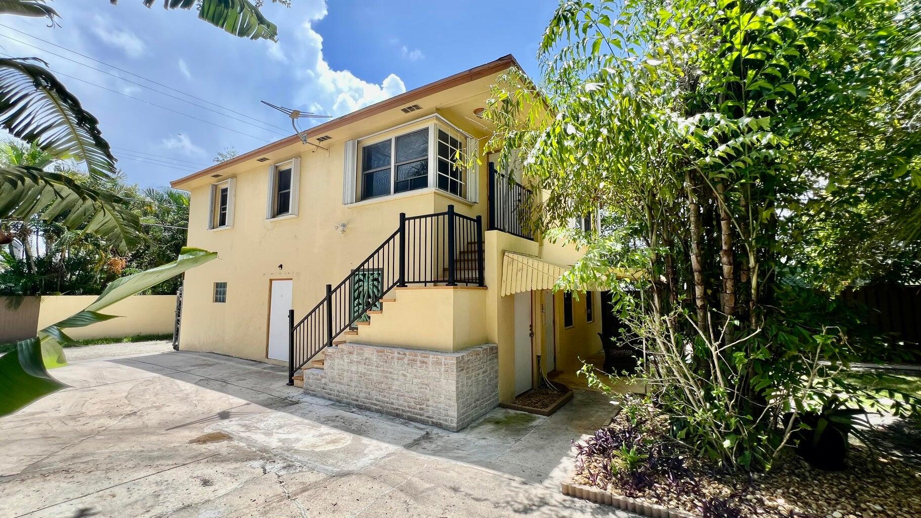 1120 S Federal Highway