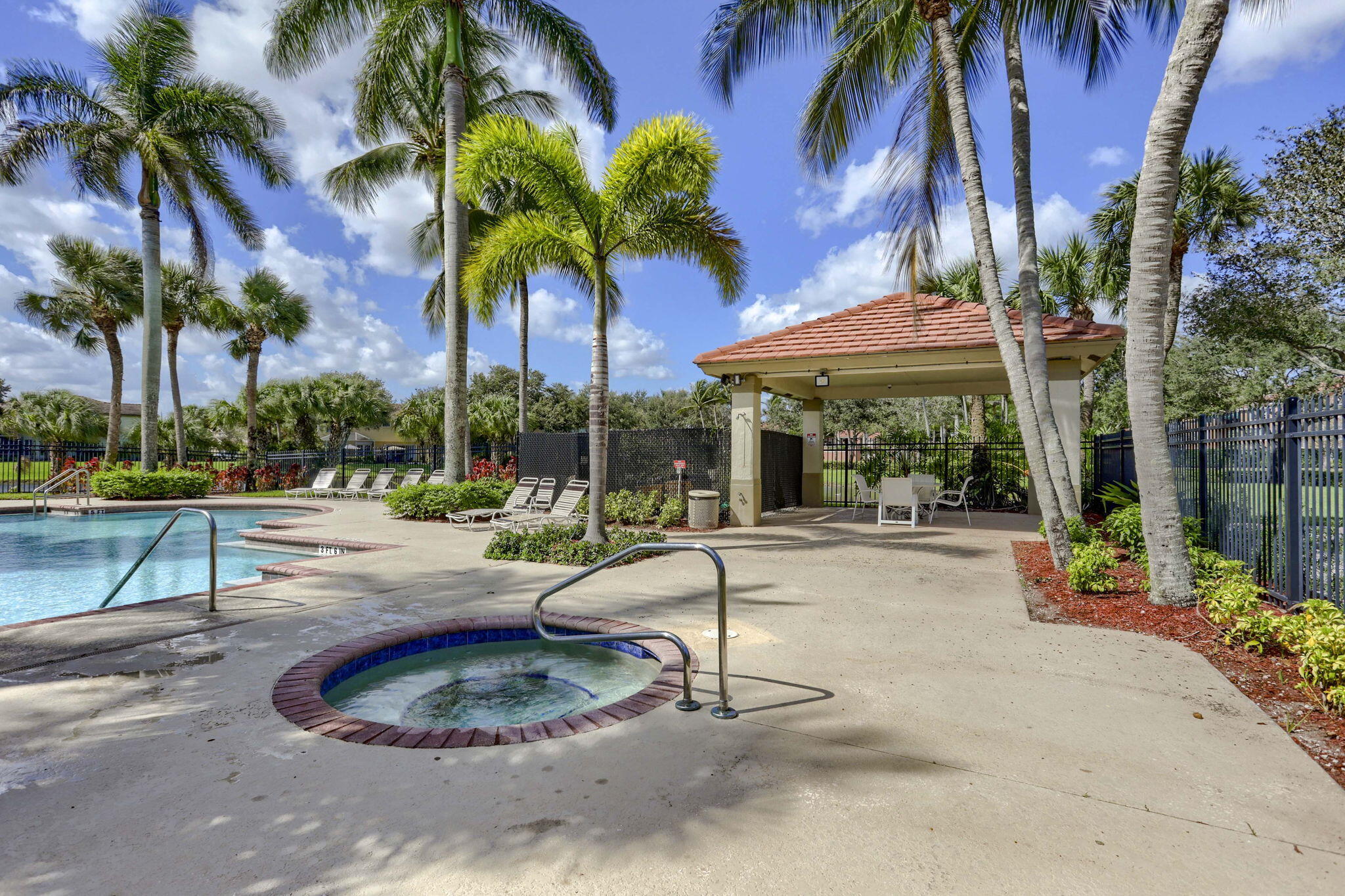 7614 Sonesta Shores Drive