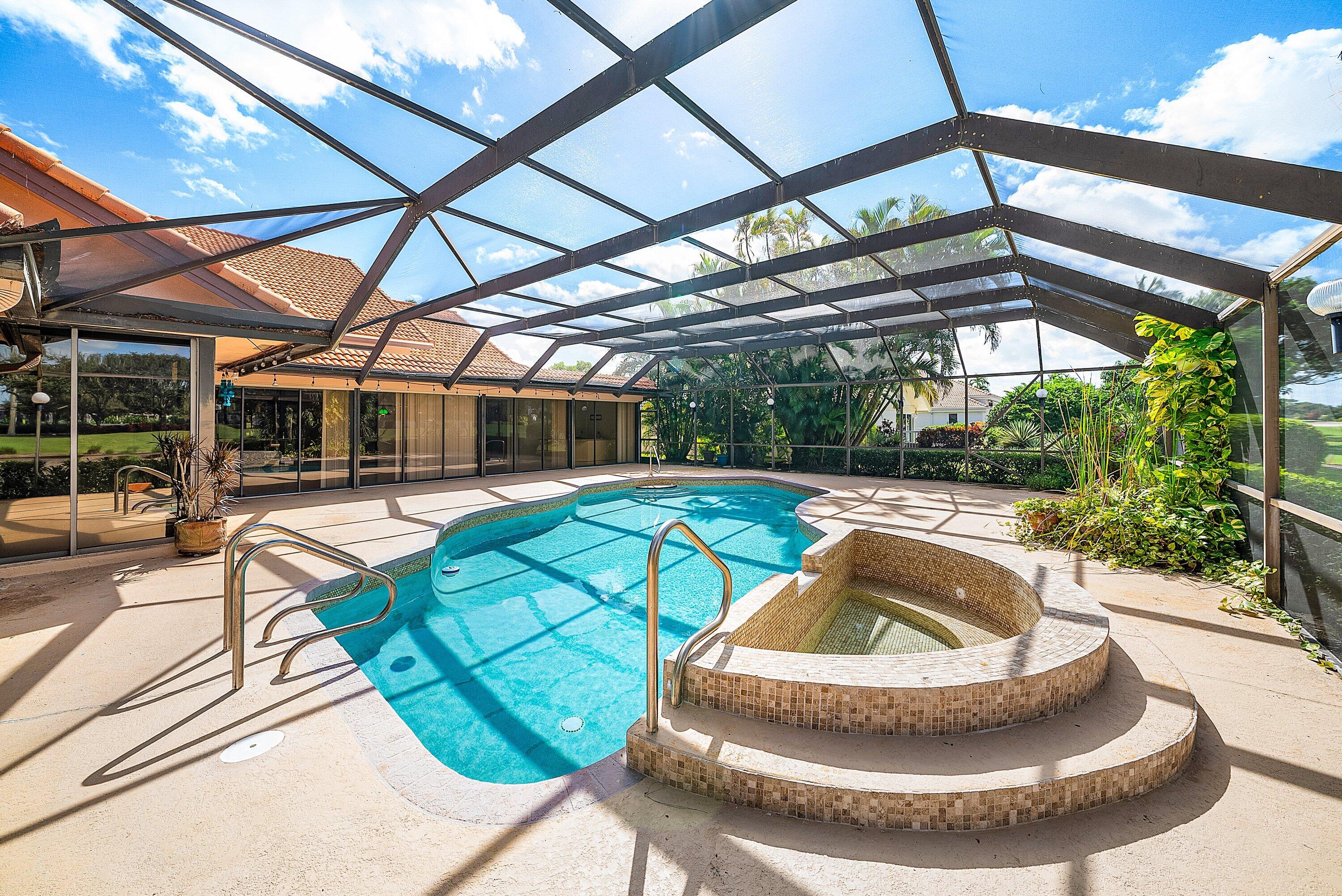 4952 Bocaire Boulevard