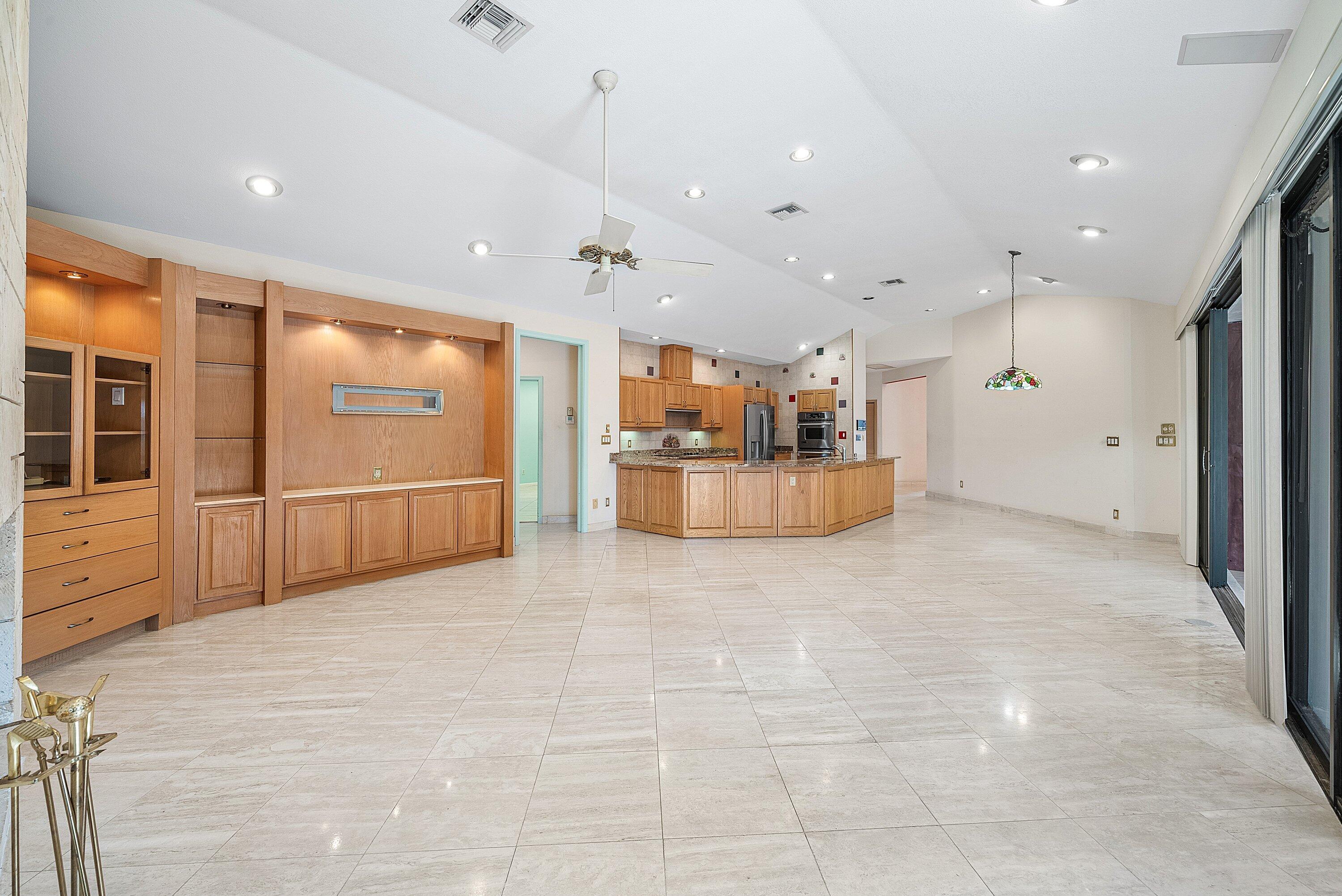 4952 Bocaire Boulevard