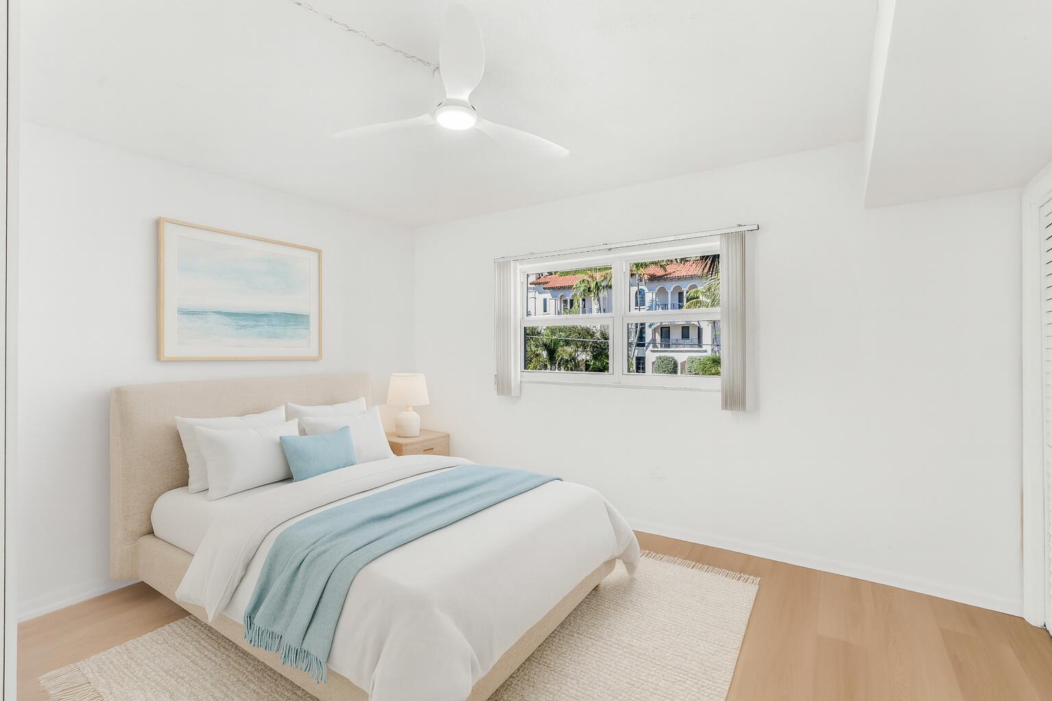 200 E Royal Palm Road 2030