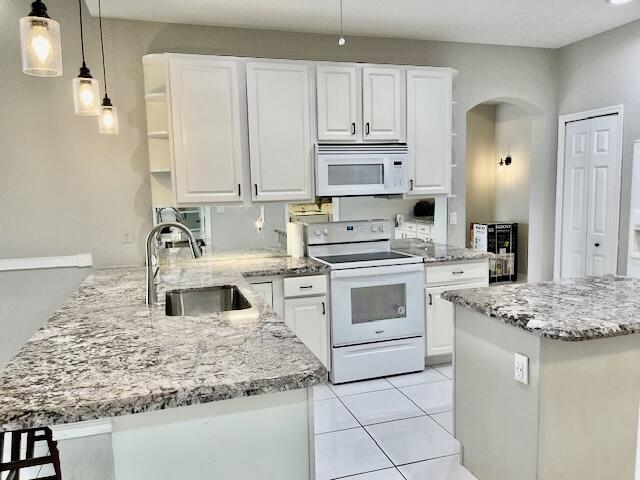 12419 Antille Drive