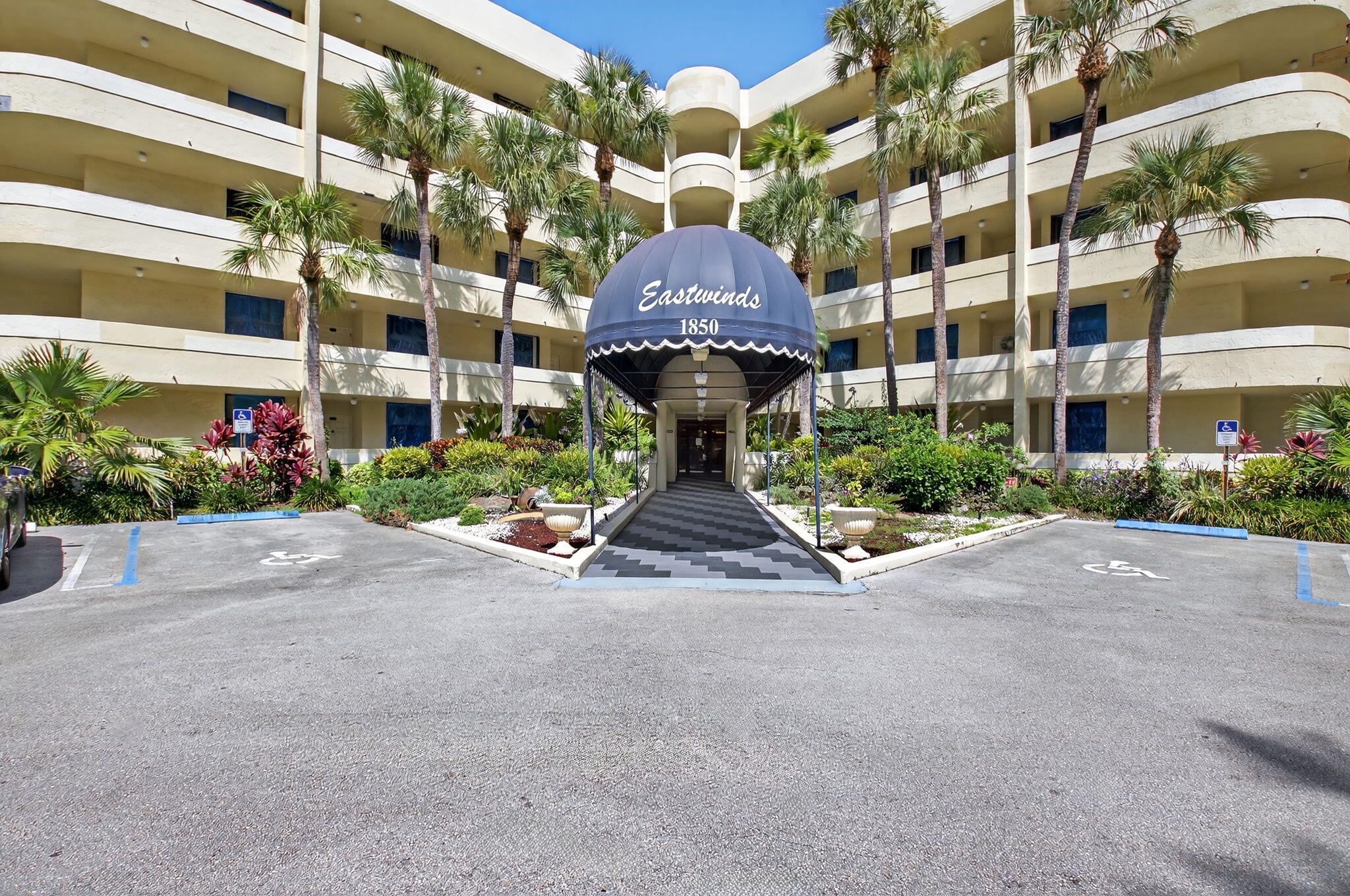 1850 Homewood Boulevard 214