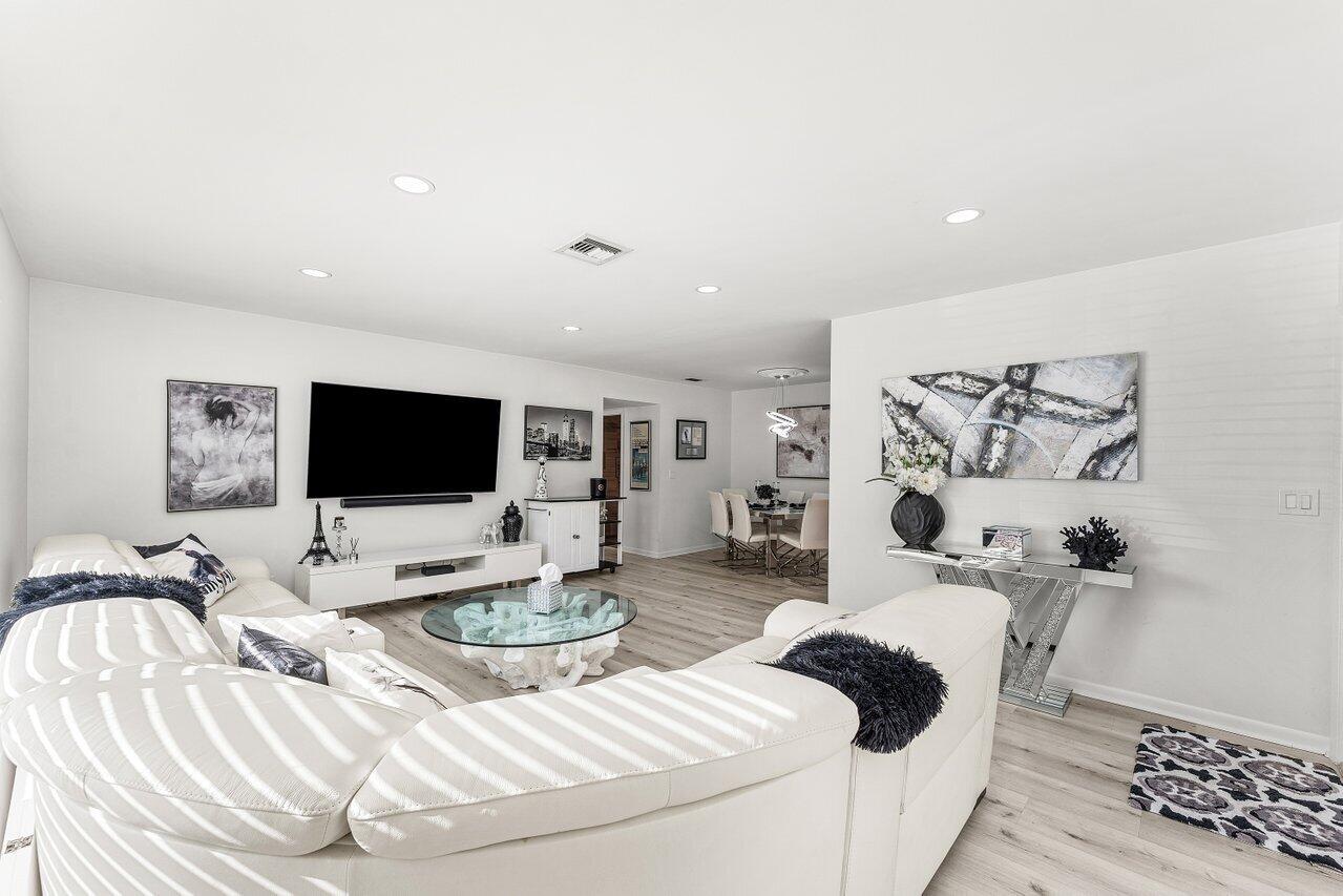 5300 Nesting Way A