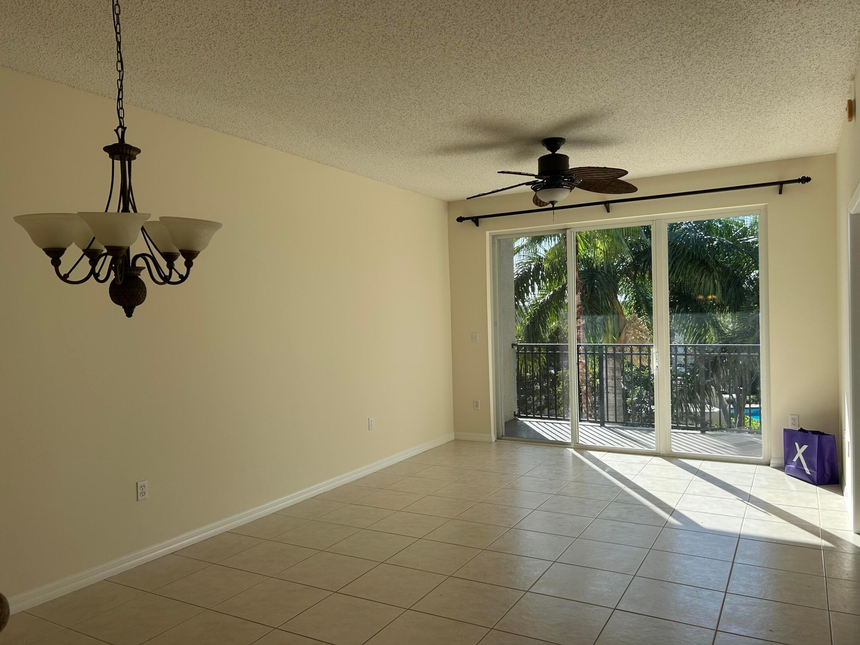 26 Royal Palm Way 405