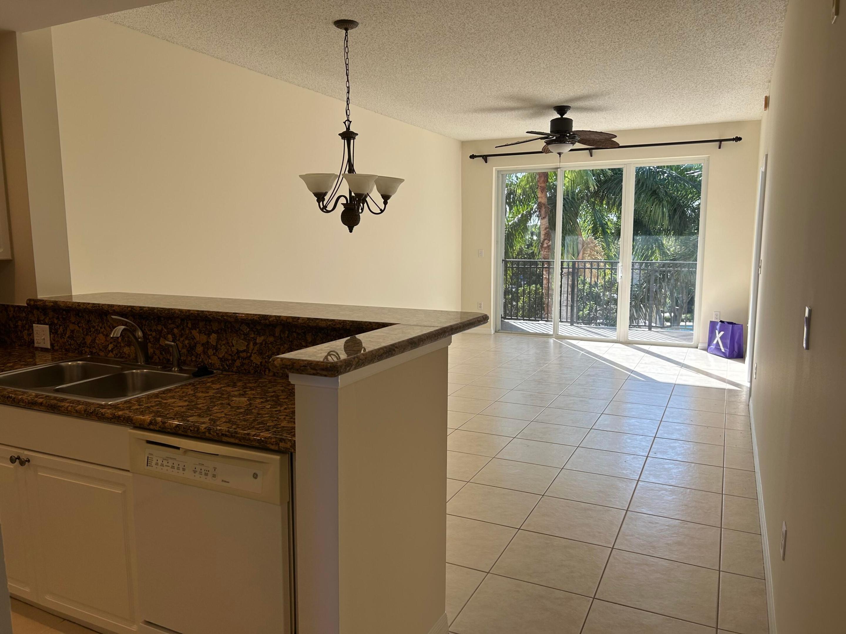 26 Royal Palm Way 405