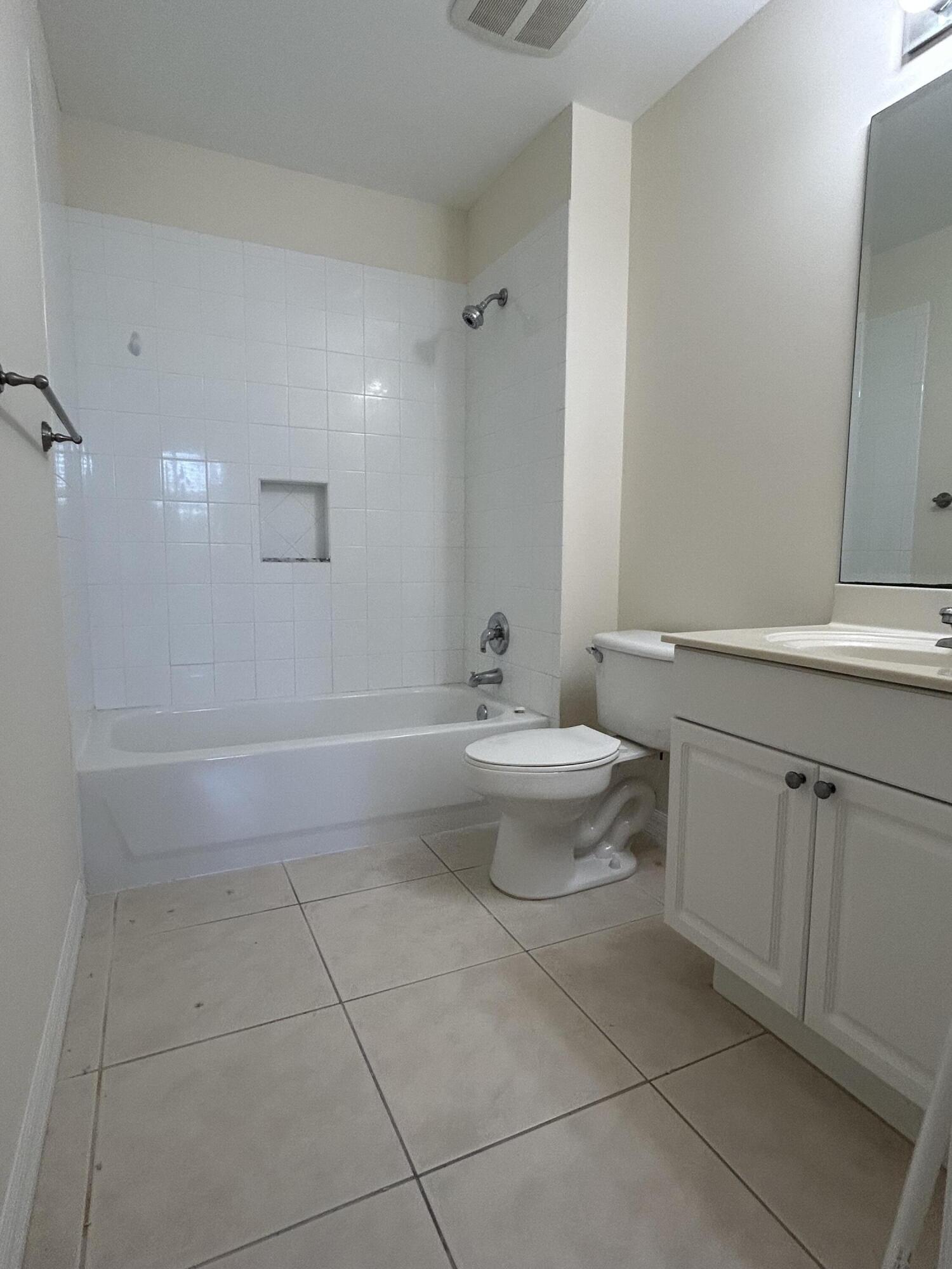 26 Royal Palm Way 405