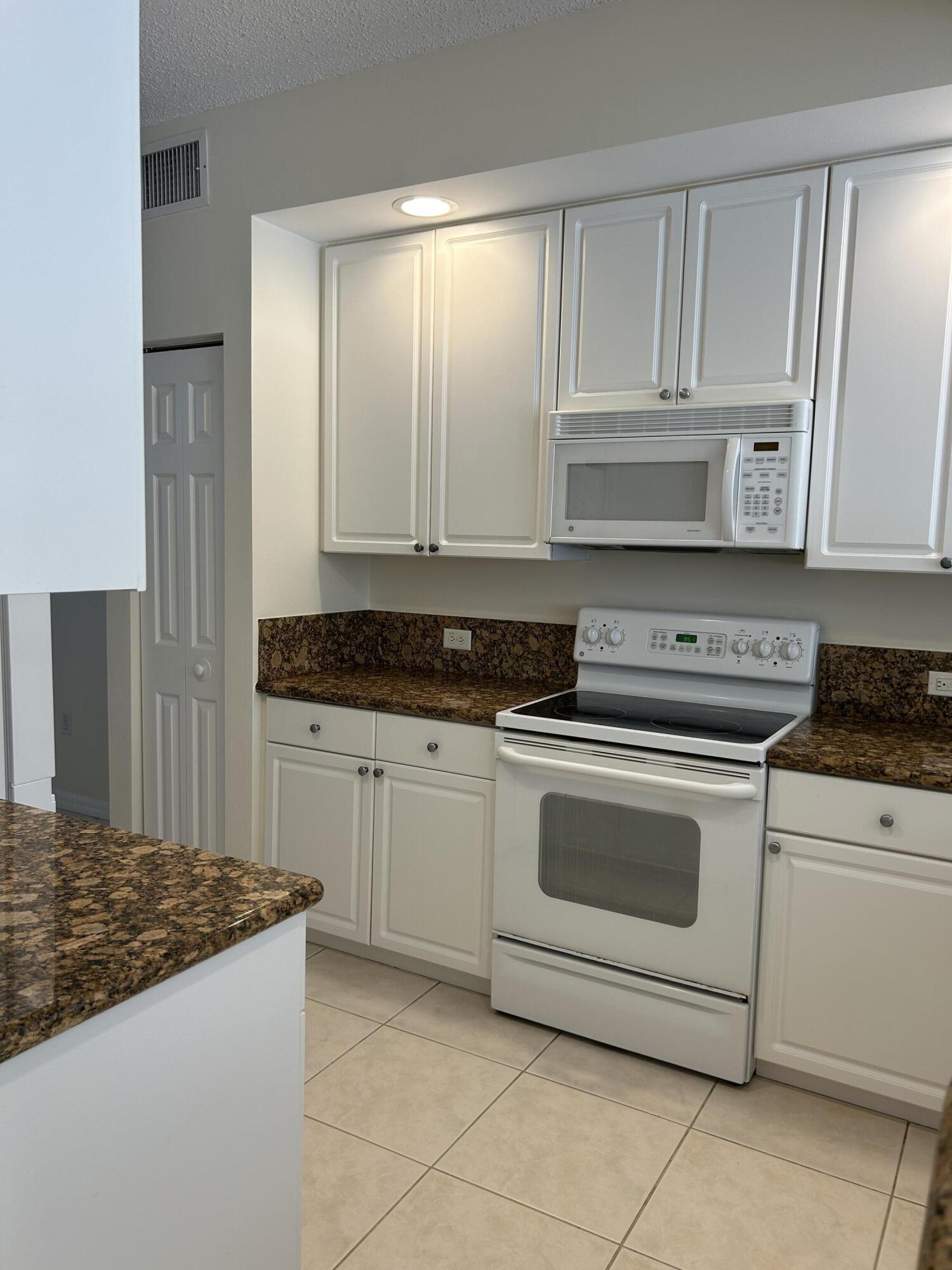 26 Royal Palm Way 405