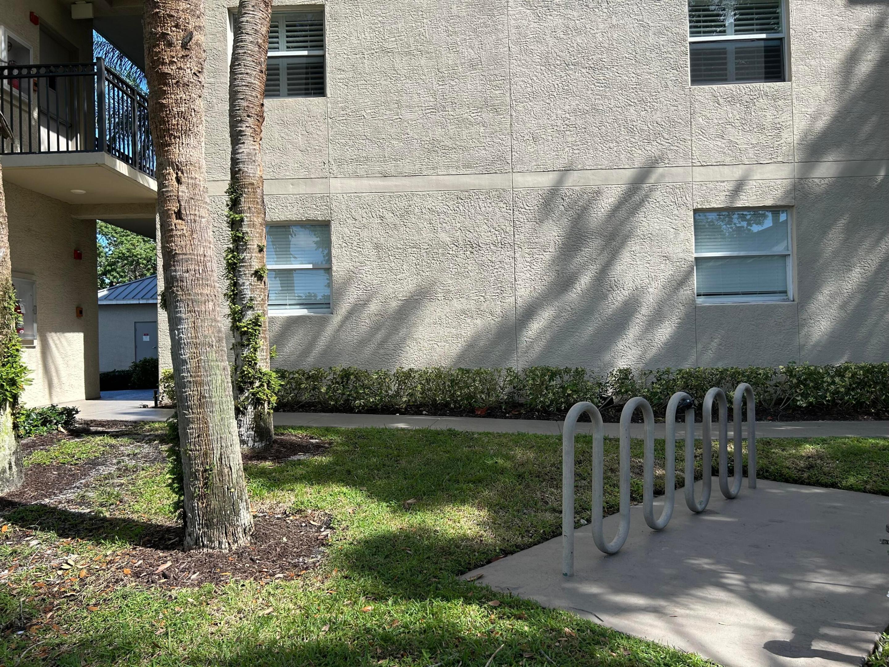 26 Royal Palm Way 405