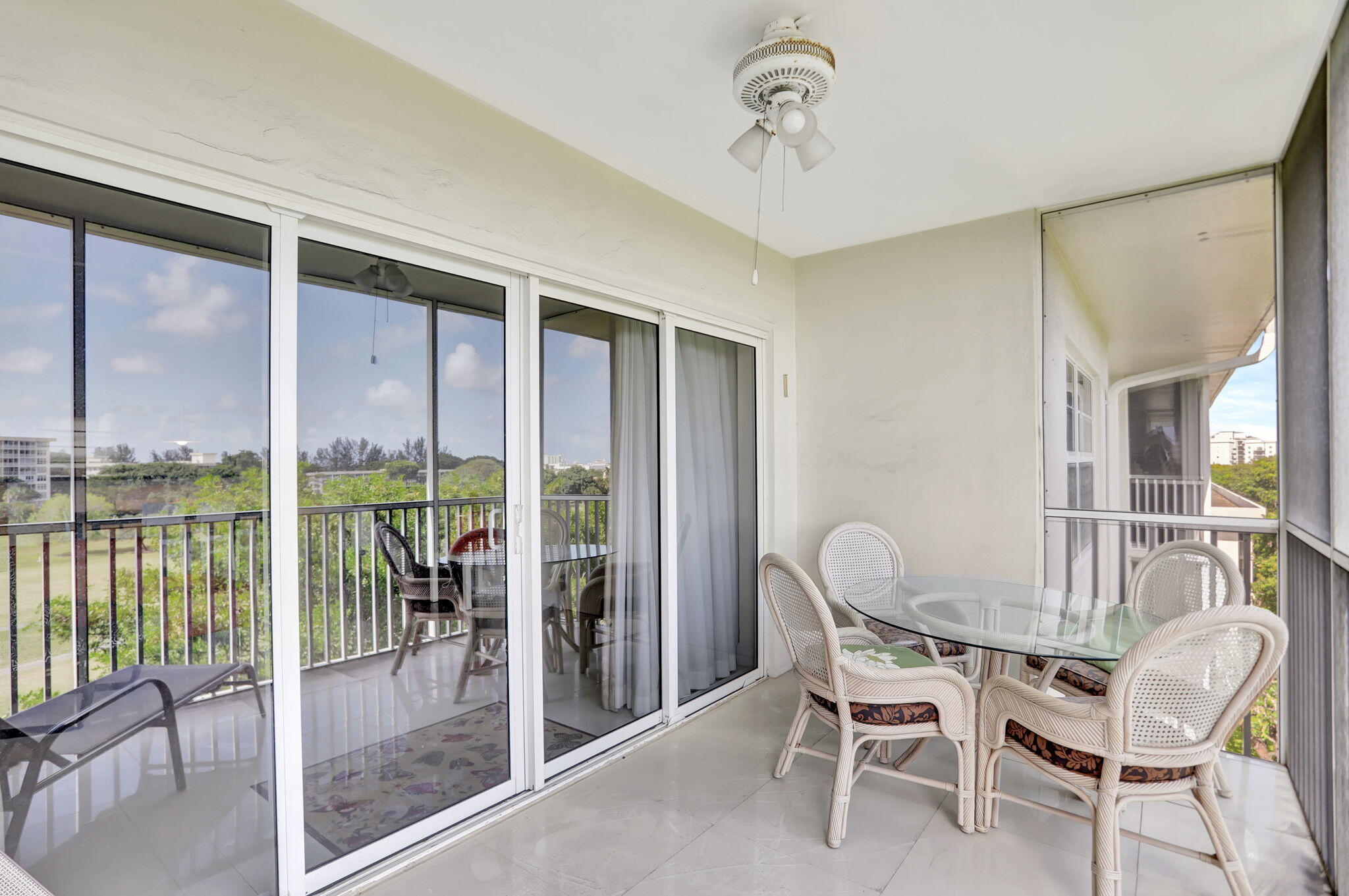 2850 N Palm Aire Drive 605