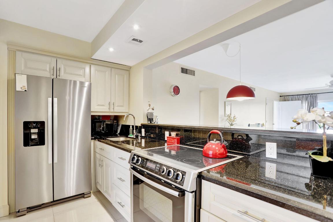 2850 N Palm Aire Drive 605