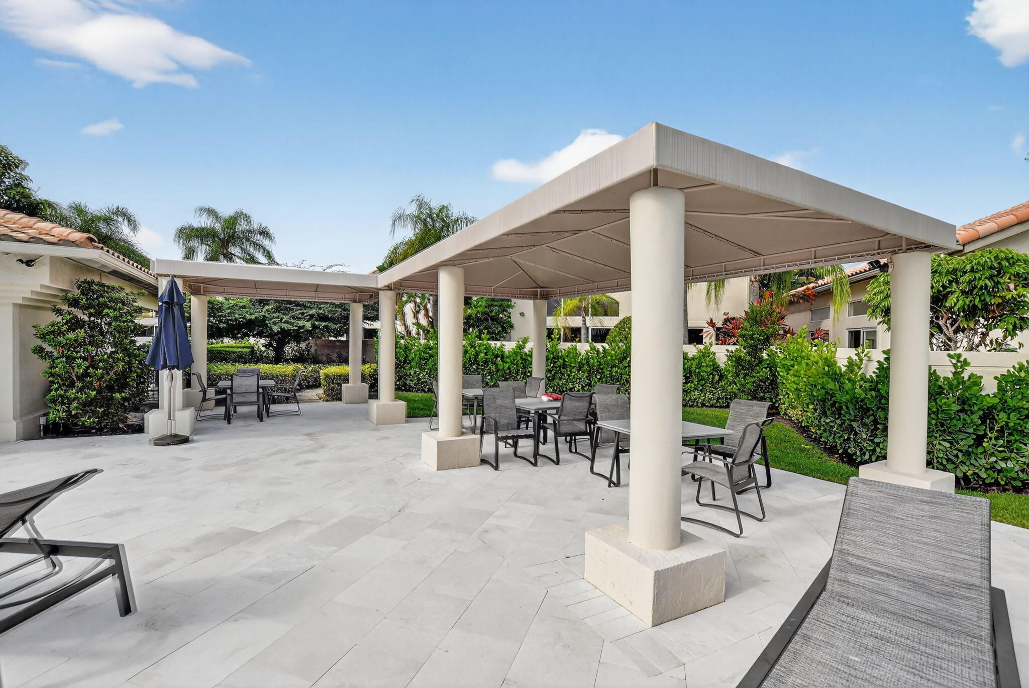 2565 NW 52nd Street
