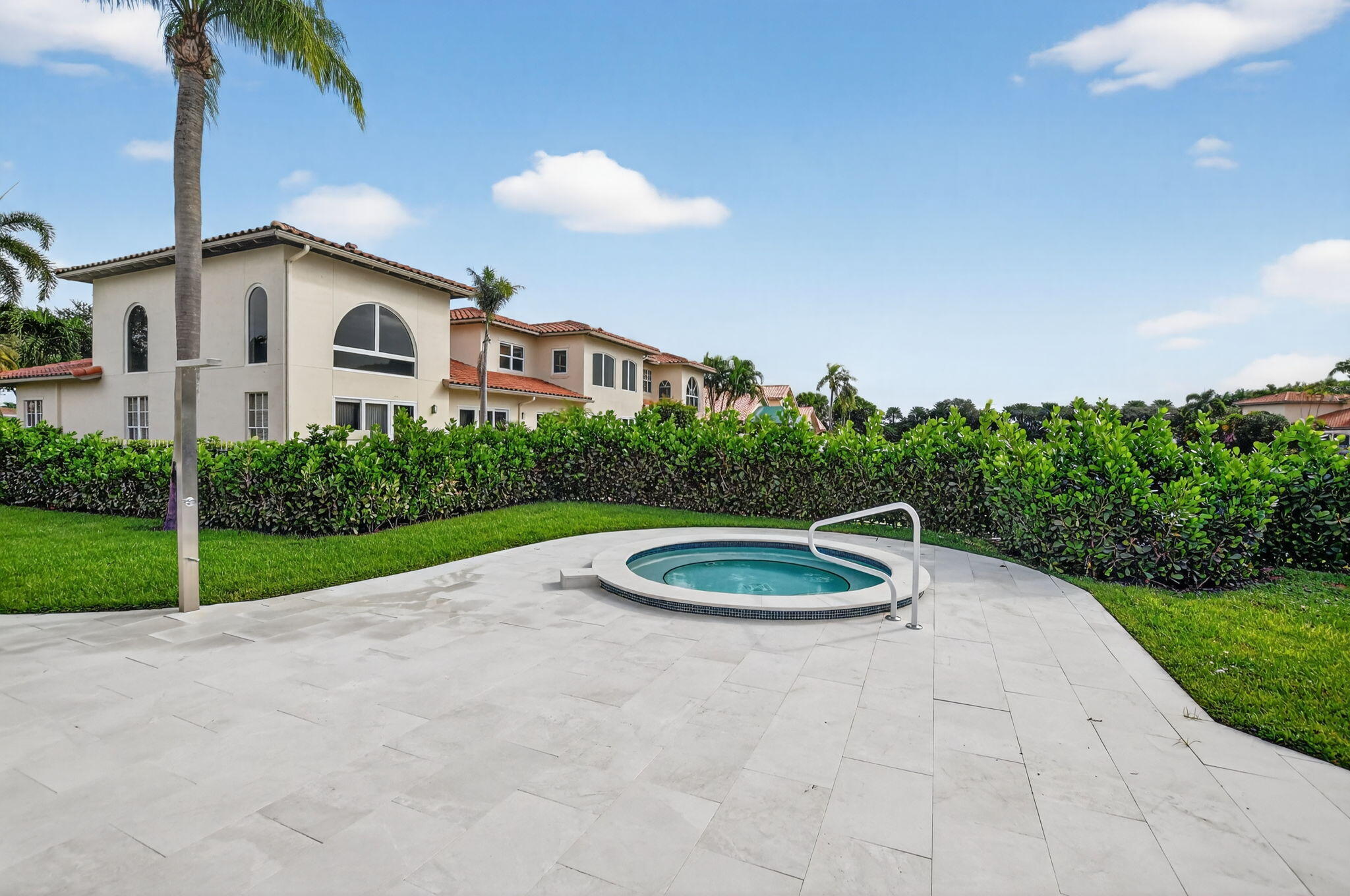 2565 NW 52nd Street